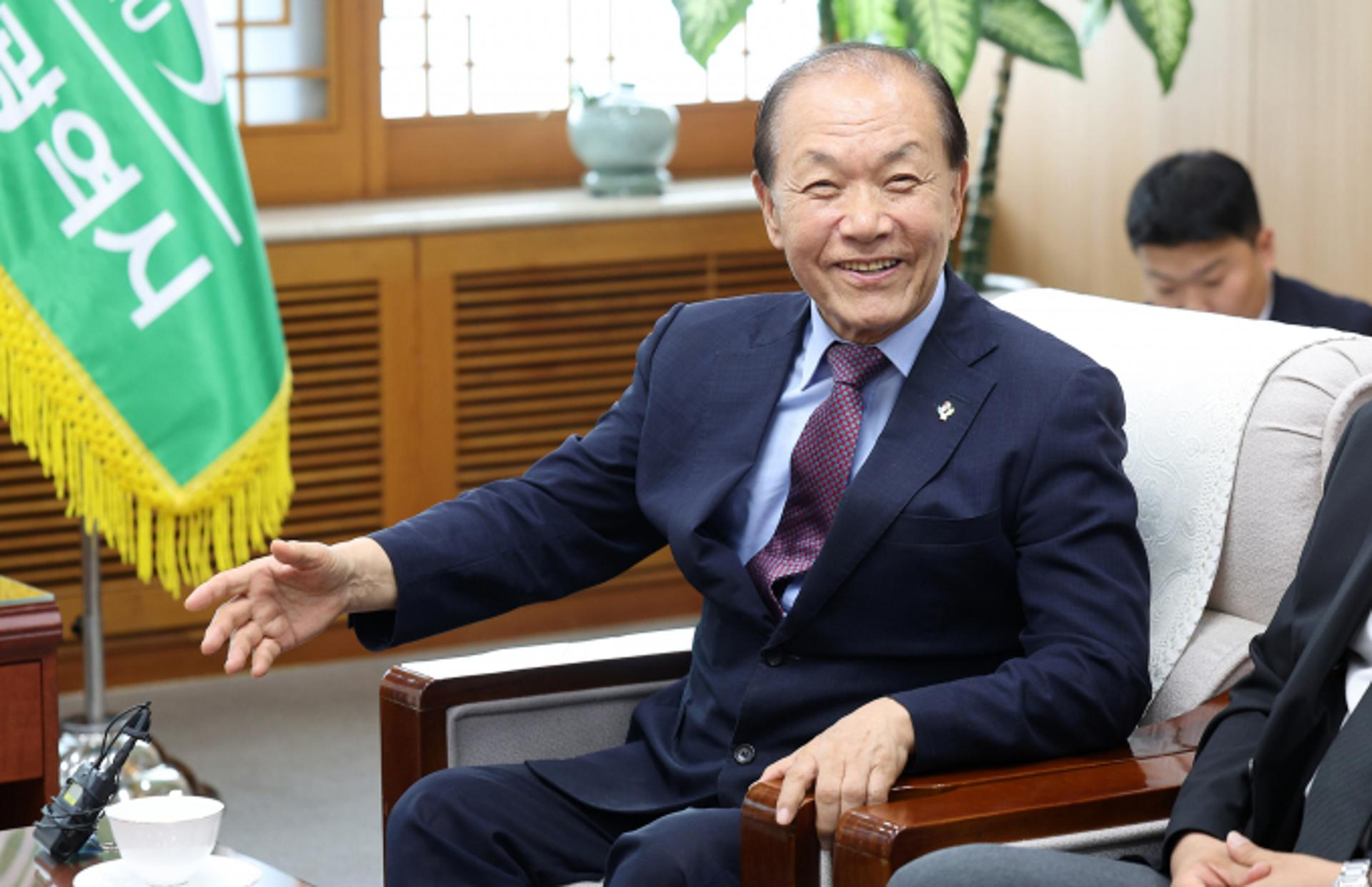 황우여 "추경호 재신임해야… 차기 당대표는 당정일치"