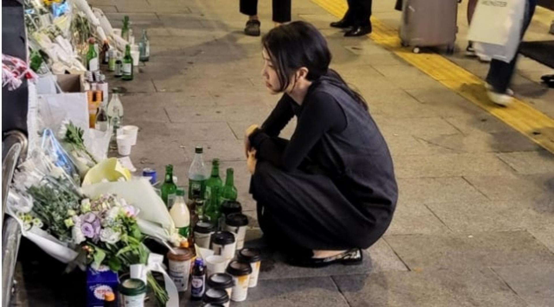 김건희 여사, 국화꽃 들고 시청역 사고 현장 방문해 추모