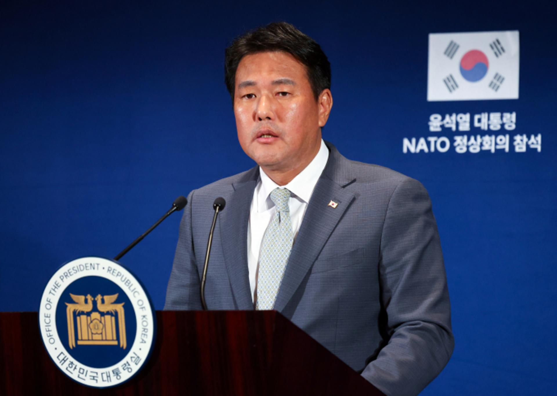 대통령실, 우크라에 무기 지원 가능성 시사… "누가봐도 납득할 수준"