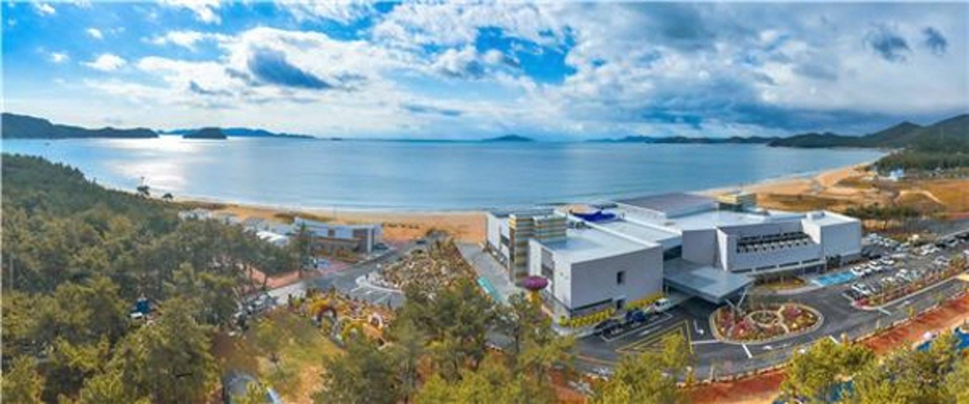 '청정 해변' 완도 명사십리 해수욕장 13일 개장