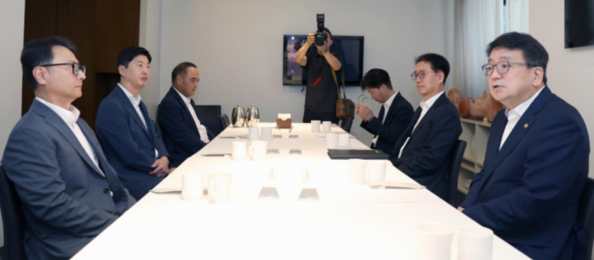 유류세 조정에 기름값 꿈틀… 산업부, 정유4사에 과도한 인상 자제 당부