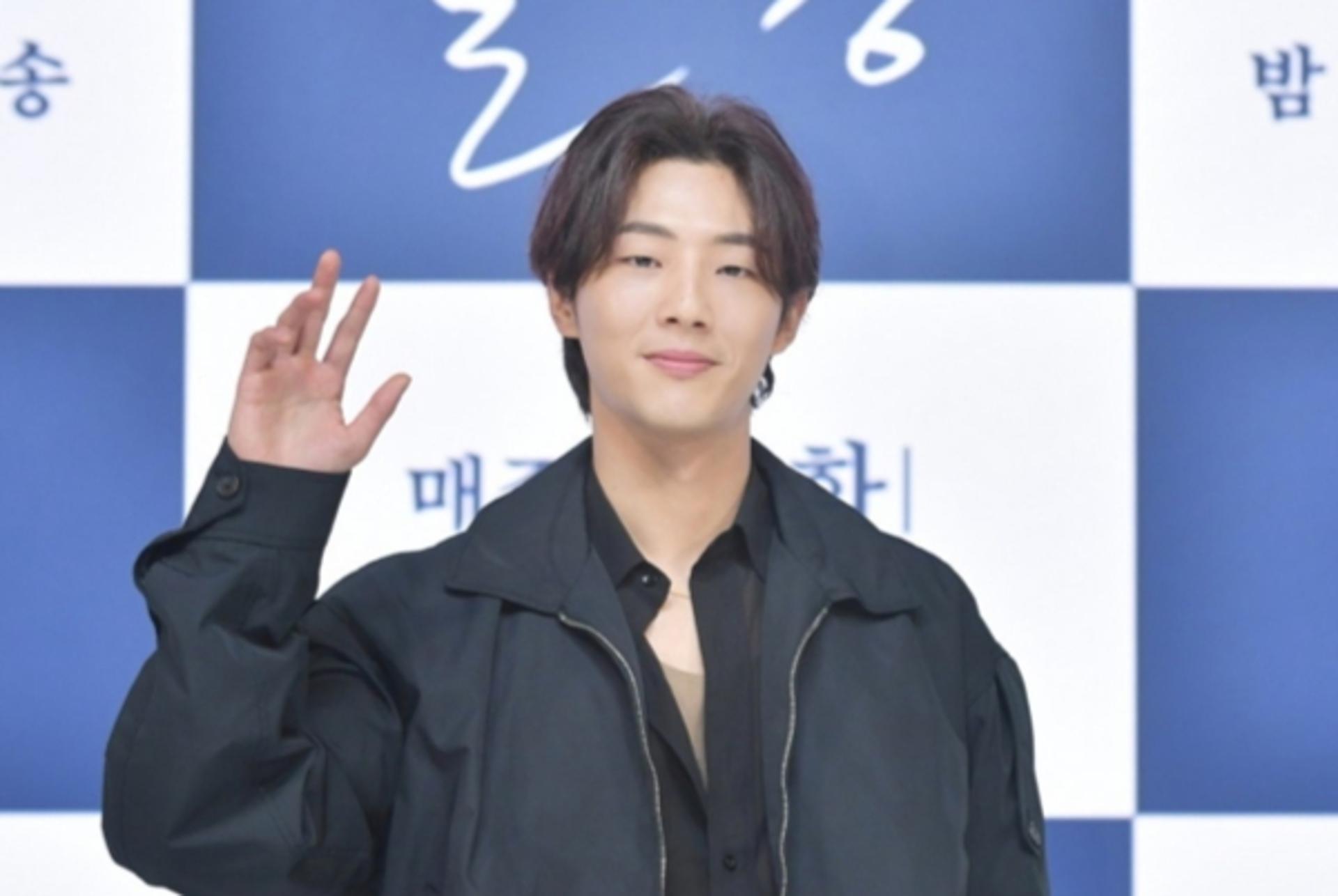 '학폭' 지수 前 소속사, '달뜨강' 제작사에 14억 배상해야