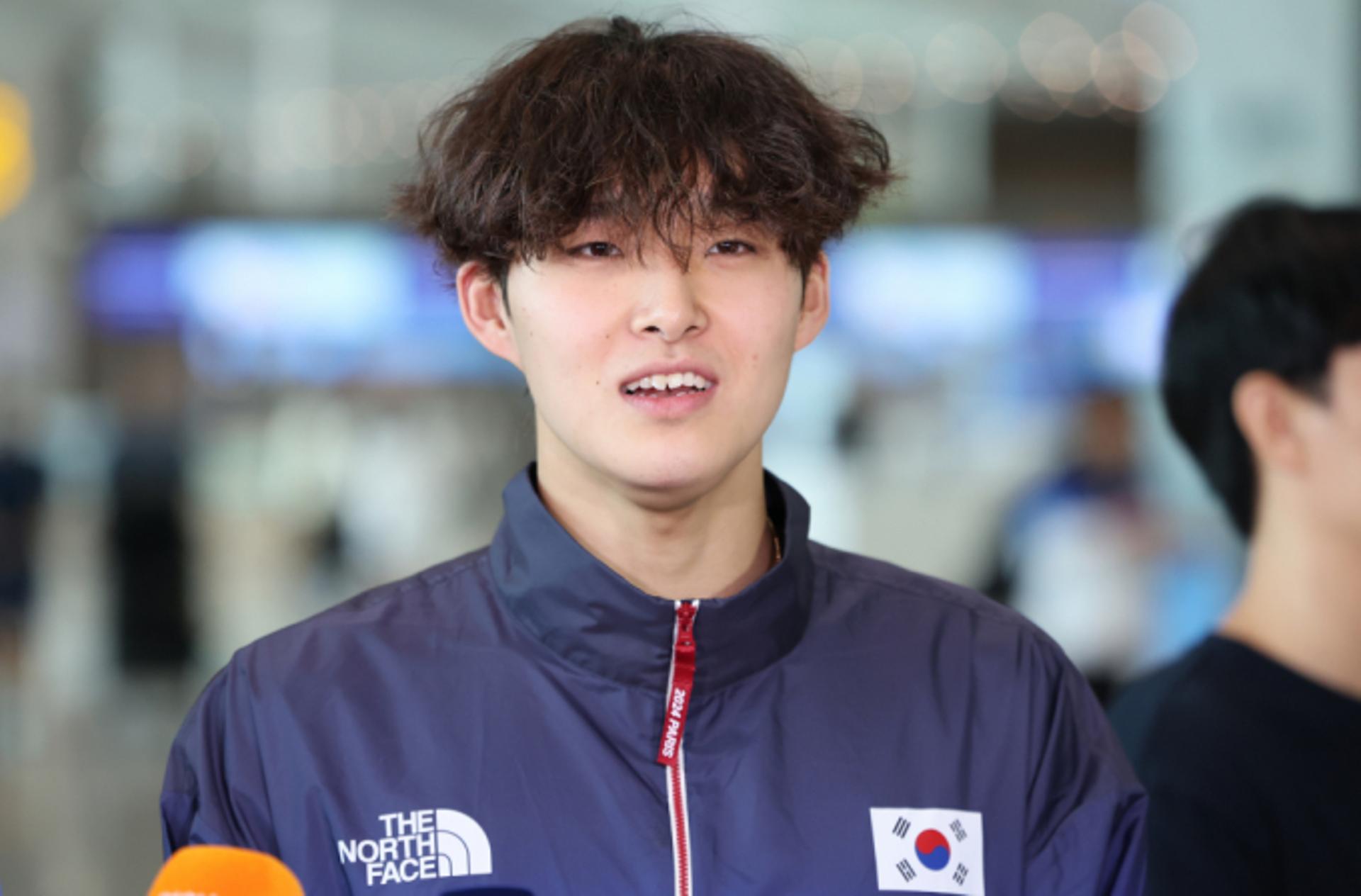 "김우민 금메달" 응원한 호주 수영코치, 자국서 징계 위기?