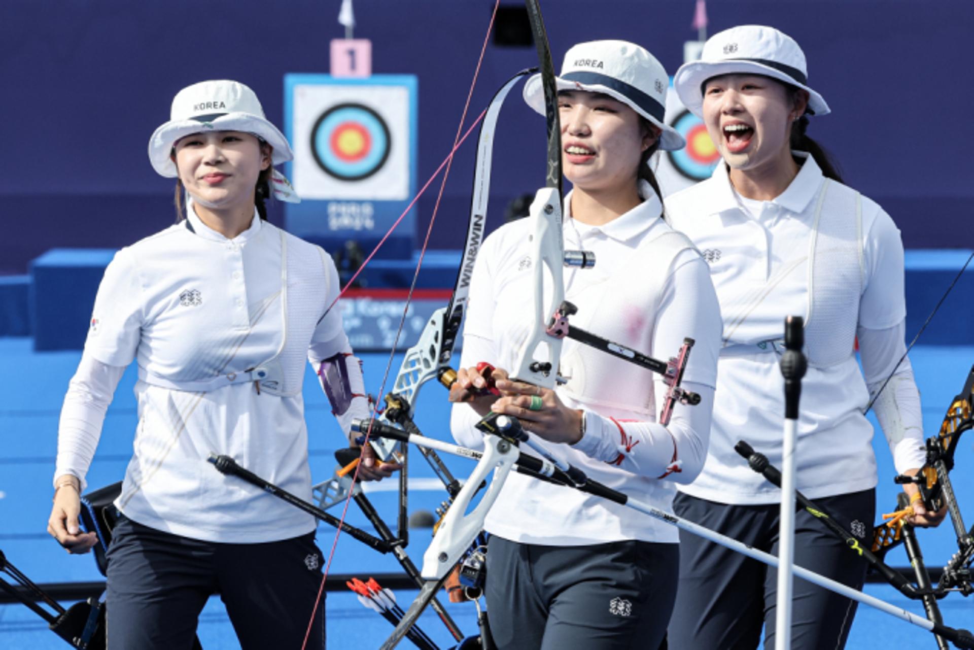 세계최강 여자 양궁… 단체전서 올림픽 '10연패 금자탑'