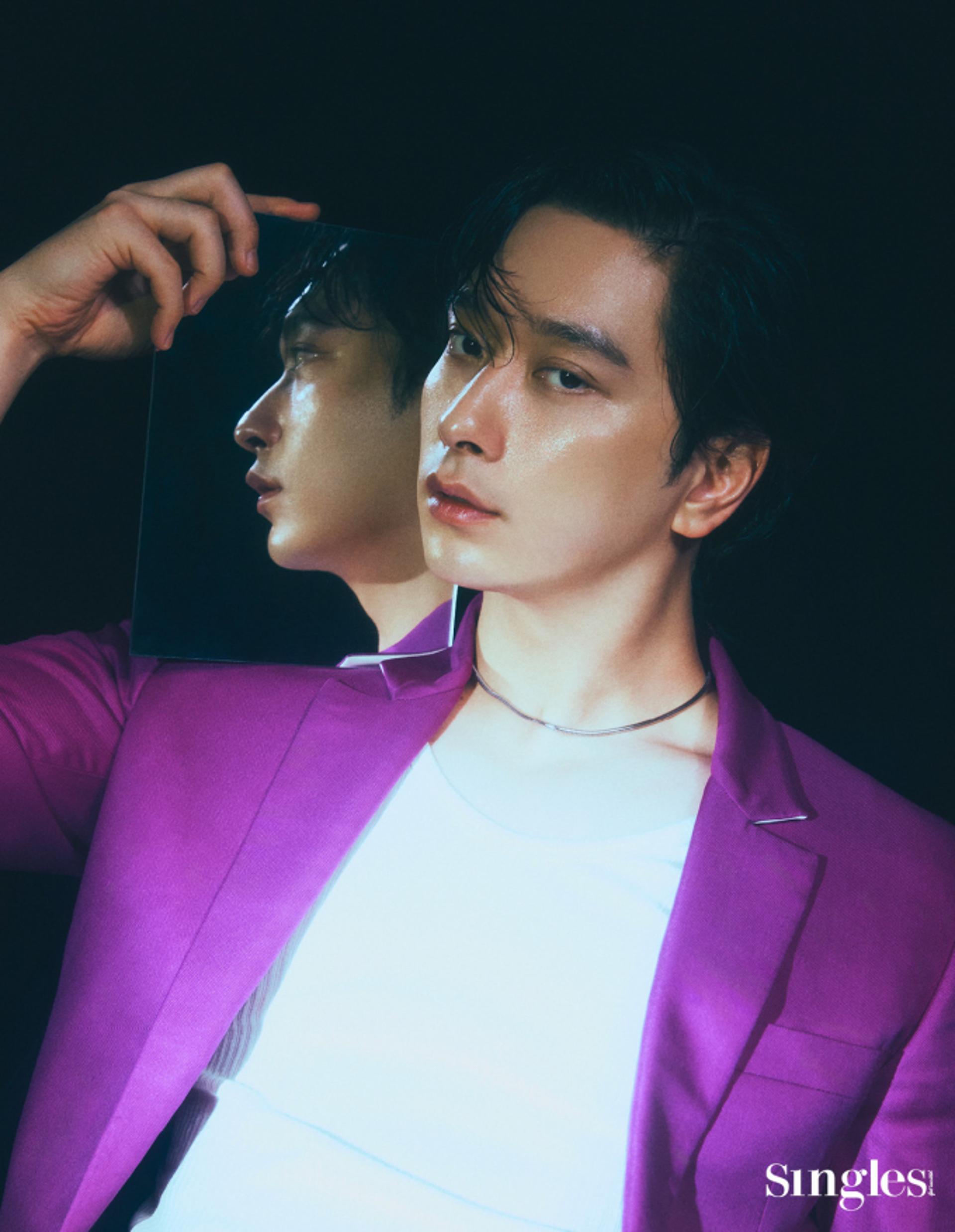 2PM 황찬성, 화보 공개…원조 '짐승돌' 매력 여전하네
