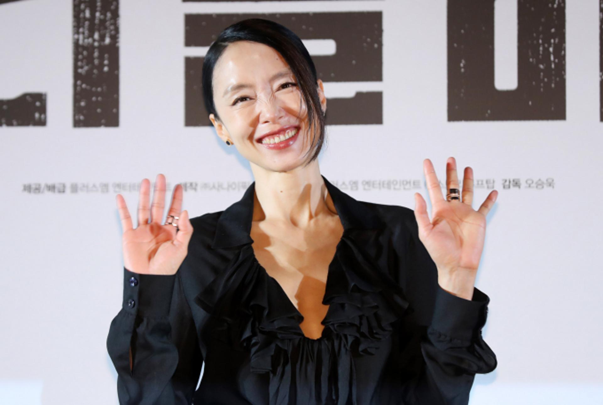 "칸의 여왕, 빛 좋은 개살구"… 전도연, 슬럼프 빠졌다?