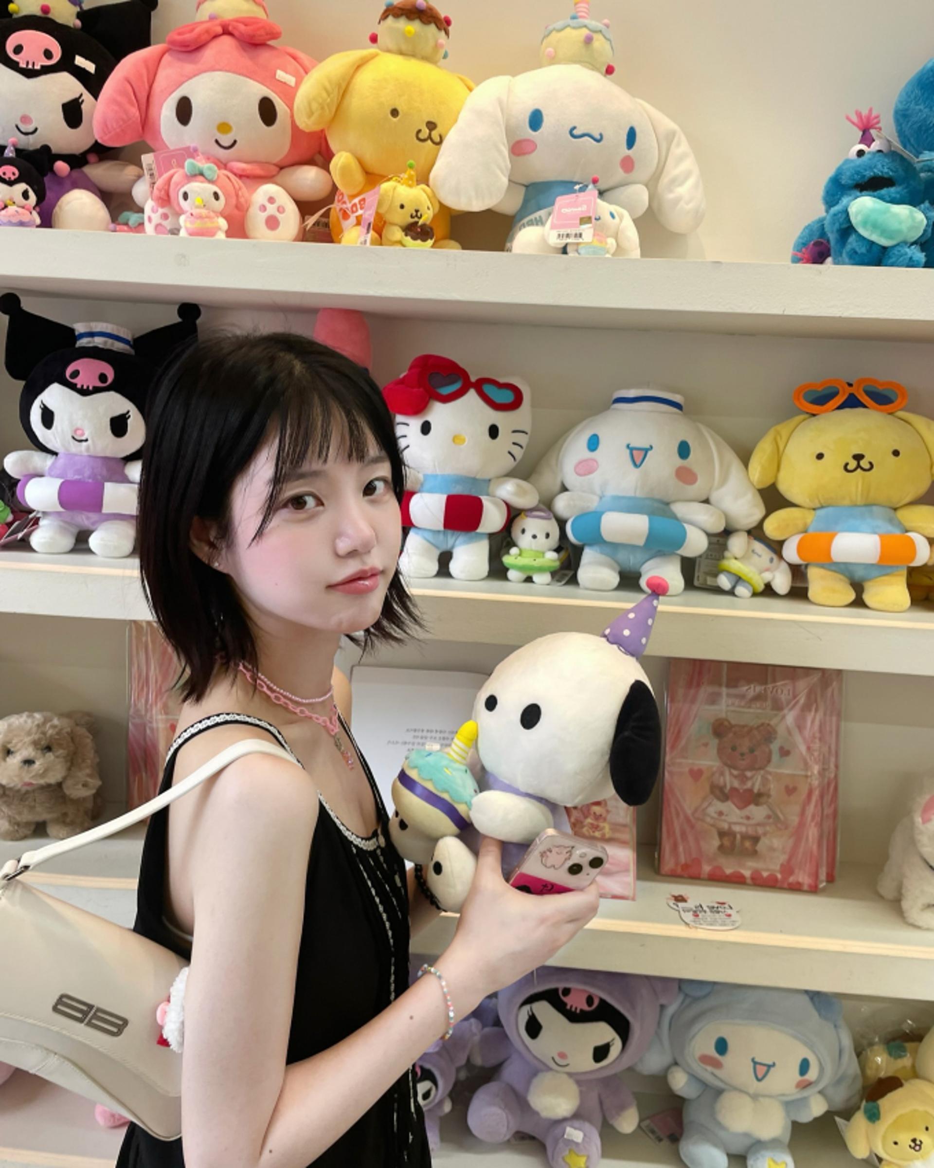 '백옥피부' 이유비, 34세 맞아?…러블리한 '만찢녀' 비주얼