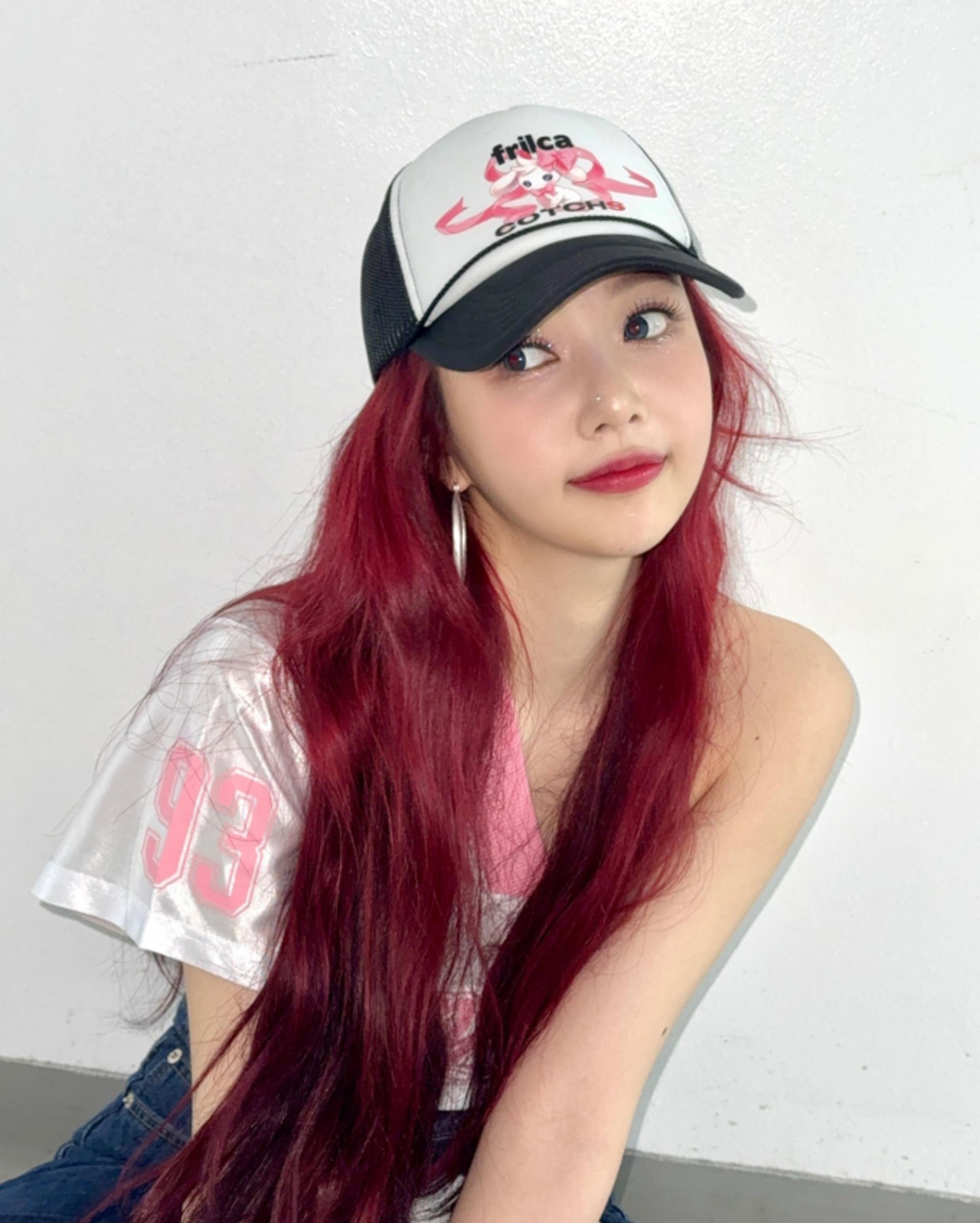 '신효섭♥' 레드벨벳 조이, 빨간 머리 힙걸…통통 튀는 매력