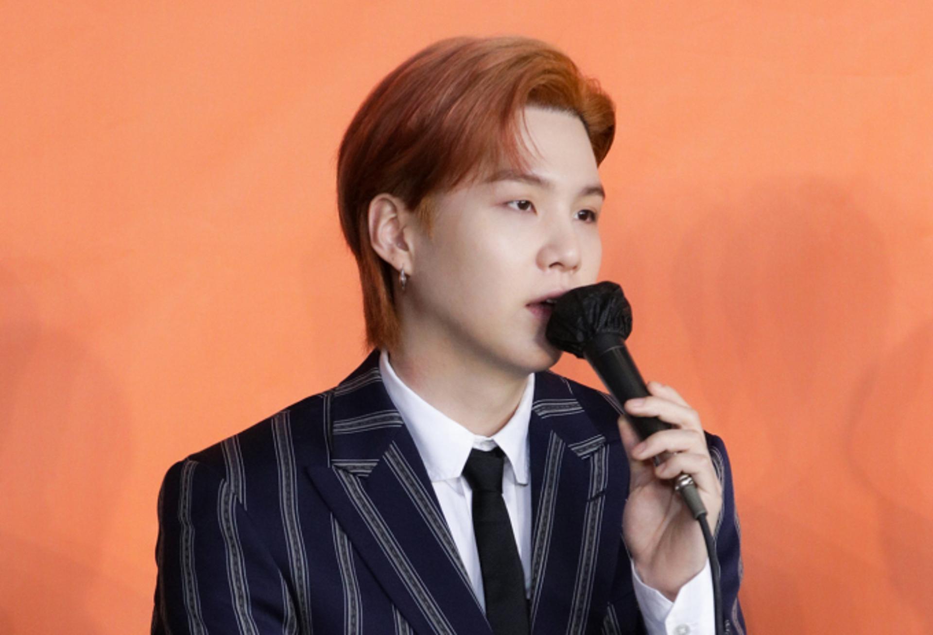 '만취 상태' 전동 스쿠터 운전한 슈가, 포토라인 서나