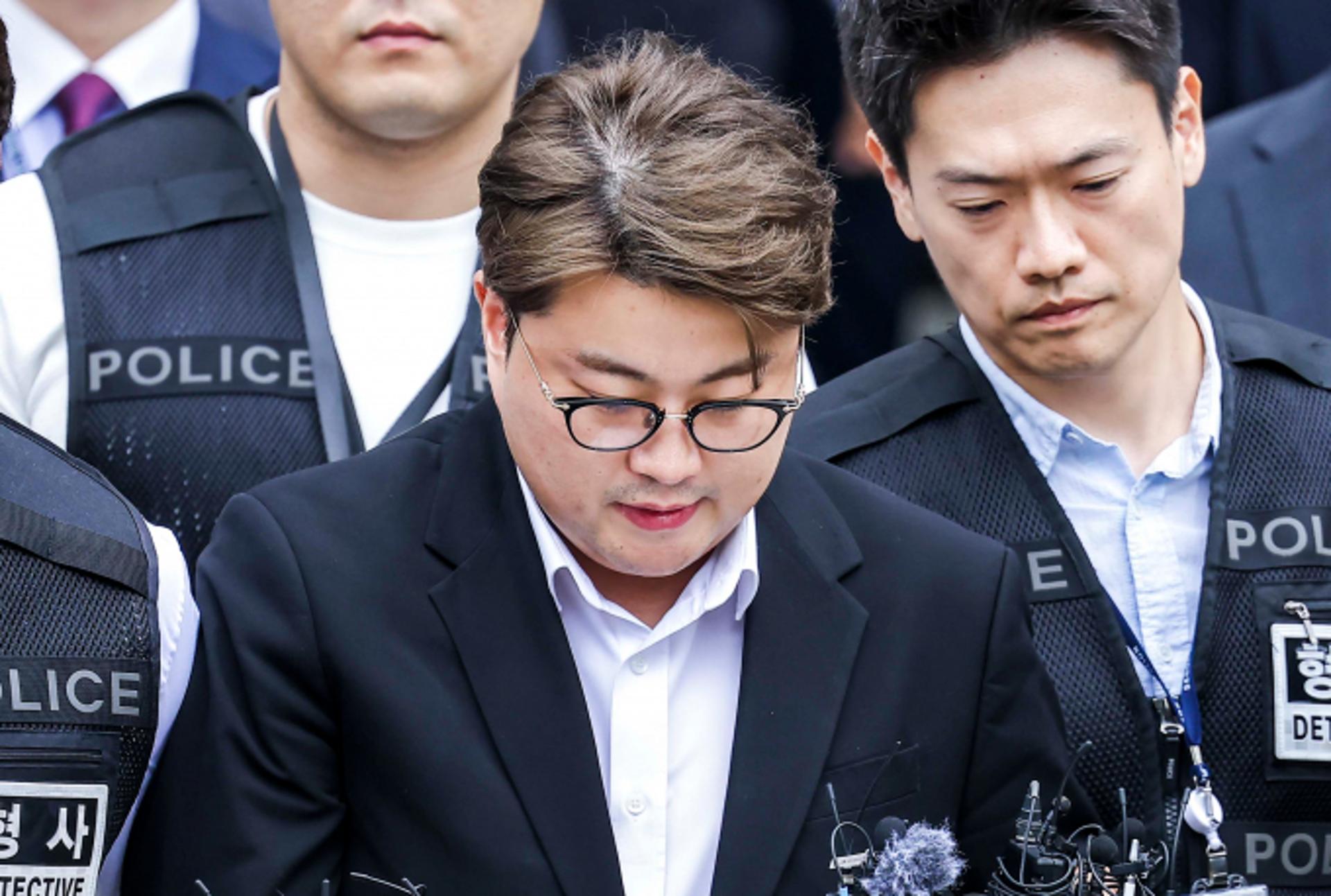 '음주 뺑소니' 혐의 김호중… 구속 기간 10월로 '연장'
