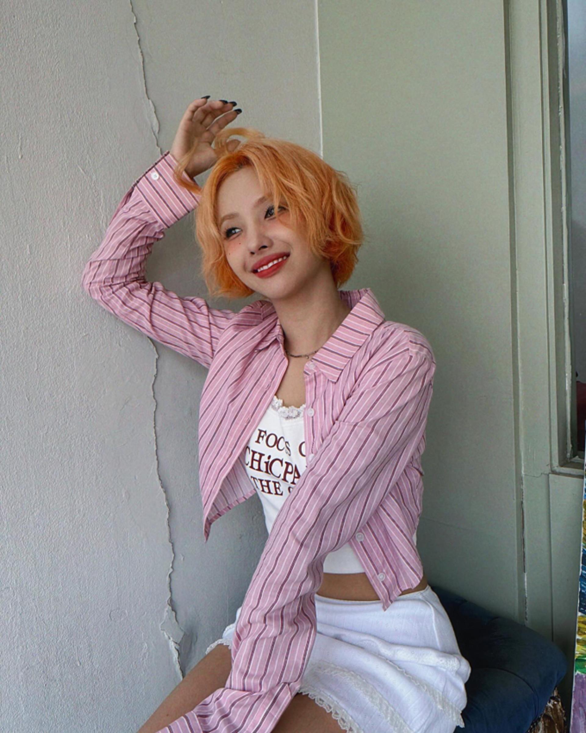(여자)아이들 전소연, 깜찍한 초미니 패션… "사람이야? 인형이야?"