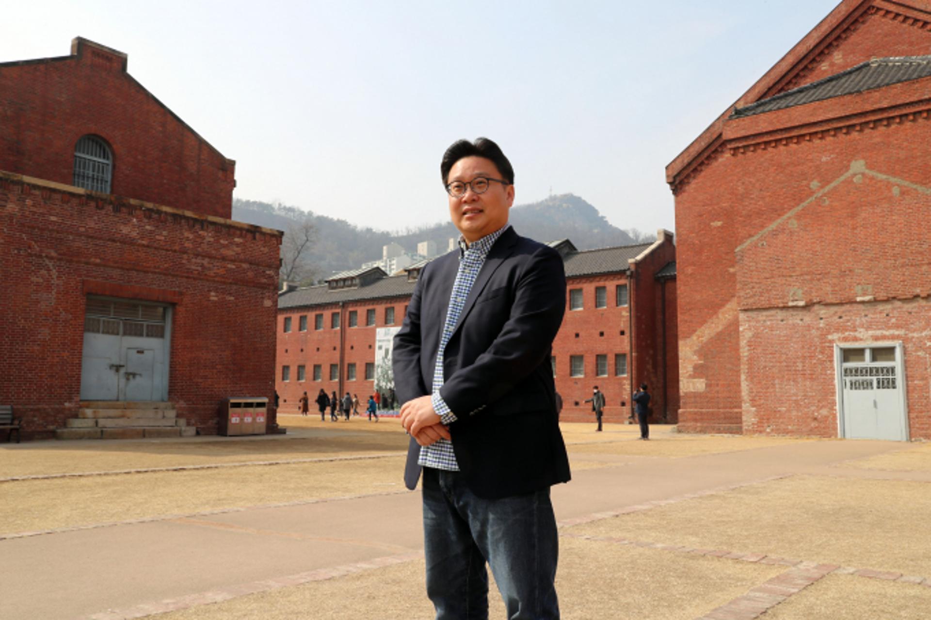 "아내·딸 큰 충격"… '한국 알리미' 서경덕, 살해 협박 받았다