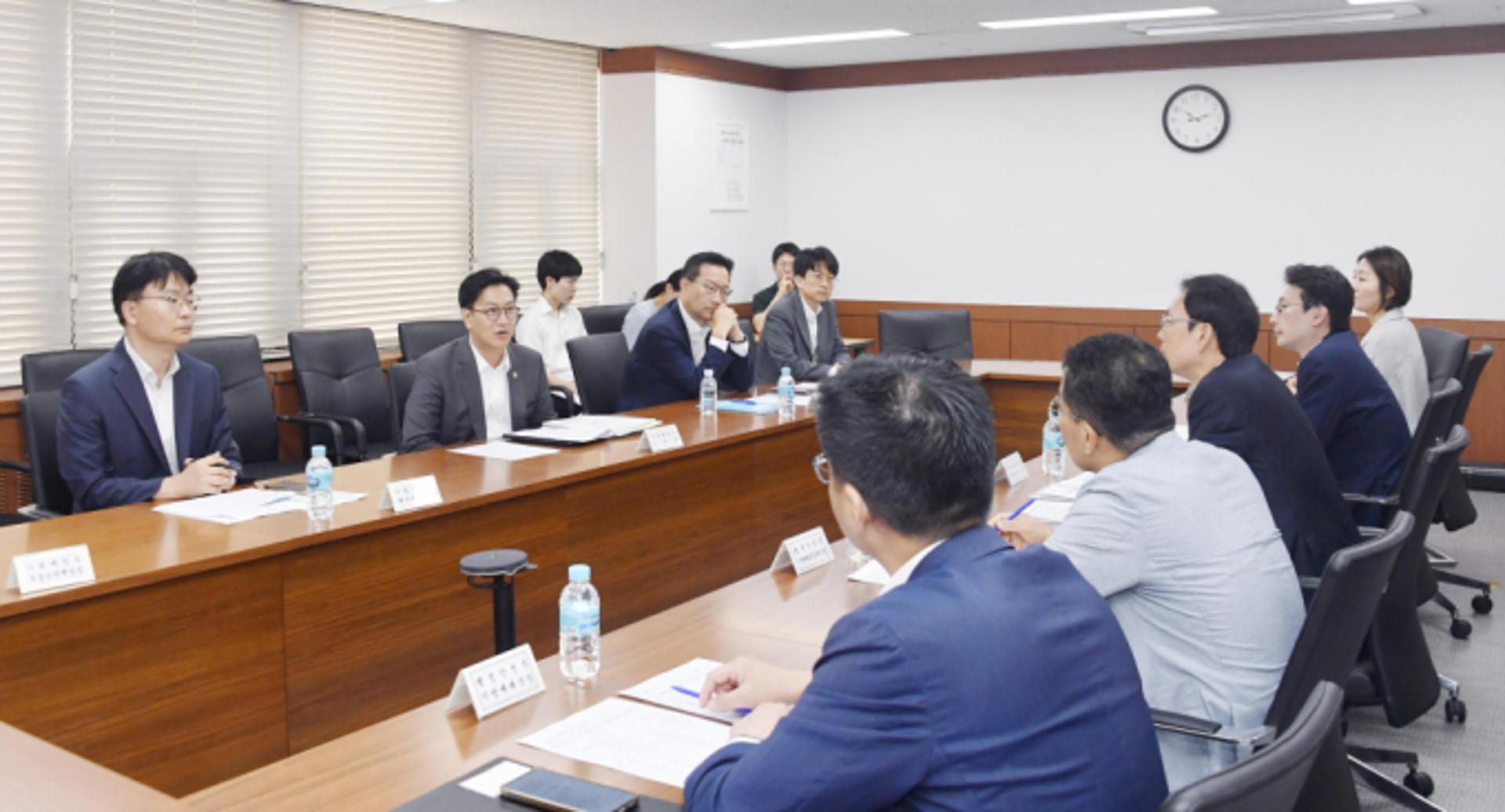 "절차 간소화로 재개발·재건축사업 속도 낸다"
