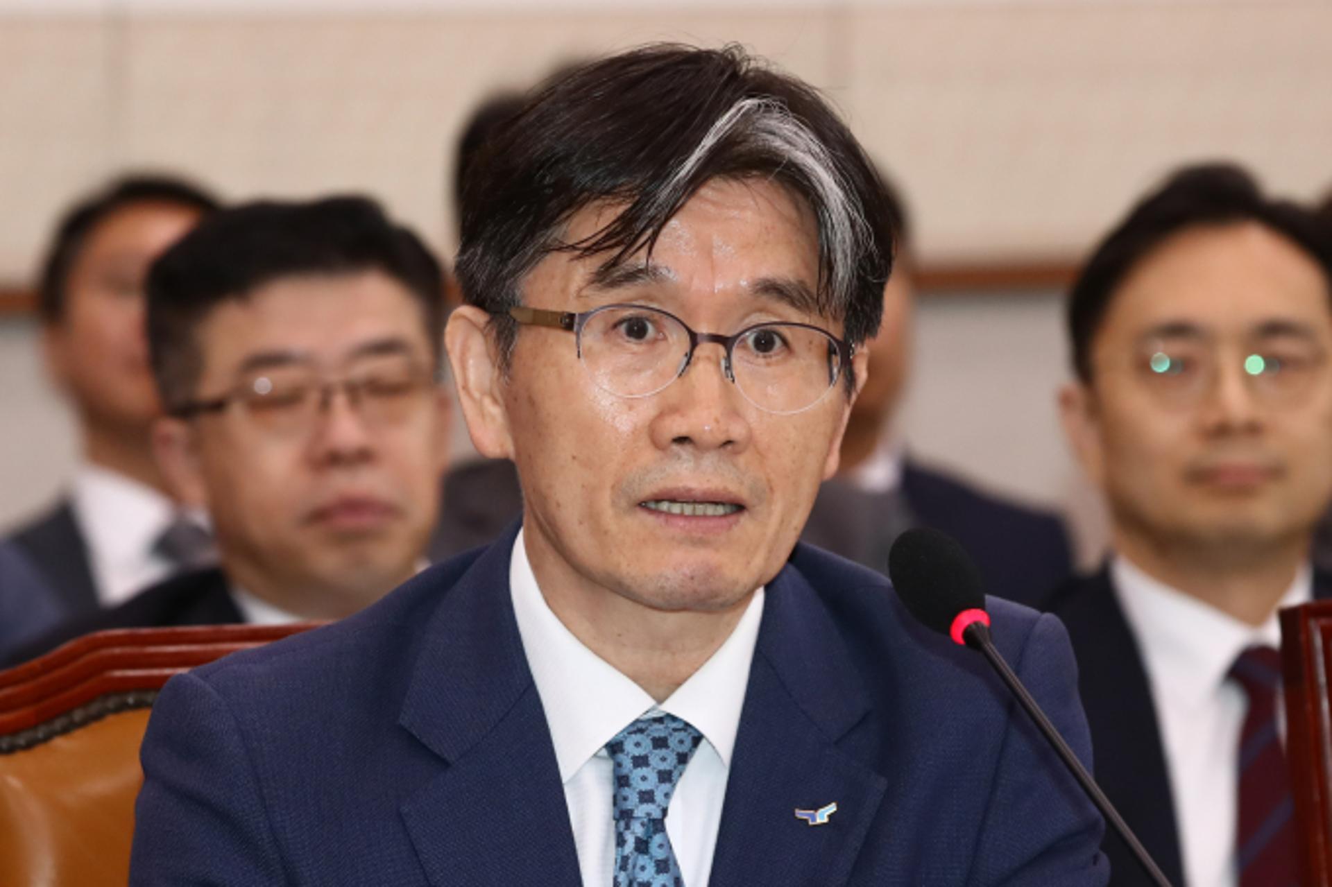공수처장 "김 여사 명품백 수수 의혹, 알선수재 성립 검토할 것"