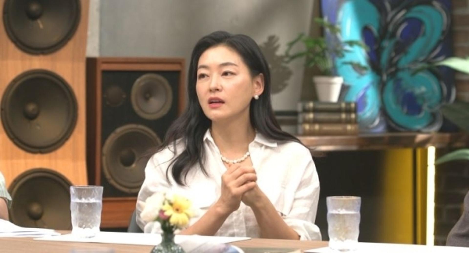 "판사계 애쉬튼 커쳐"… 박진희, ♥5세 연하 남편 어떻길래?