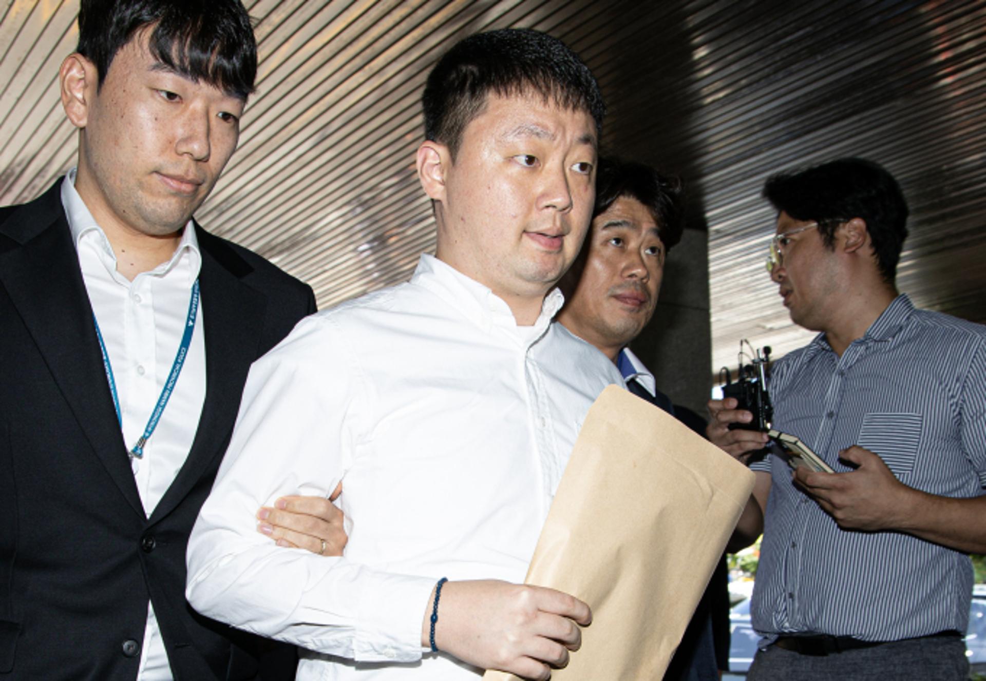 '화성 아리셀 화재 사고'… 업무방해 혐의 12명 구속 송치