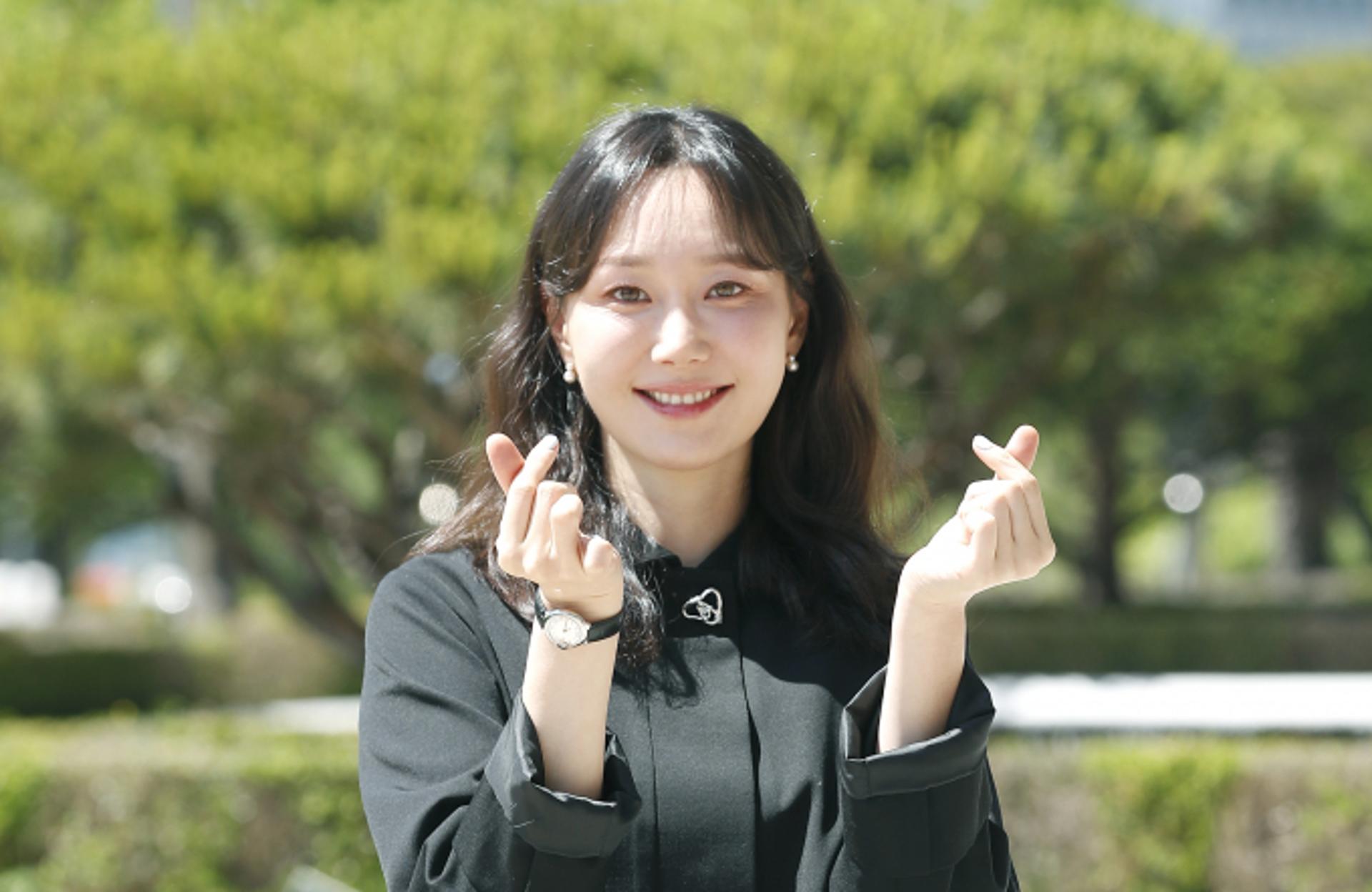 '깜짝 결혼→임신' 이유영 엄마 됐다… "건강한 딸 출산"