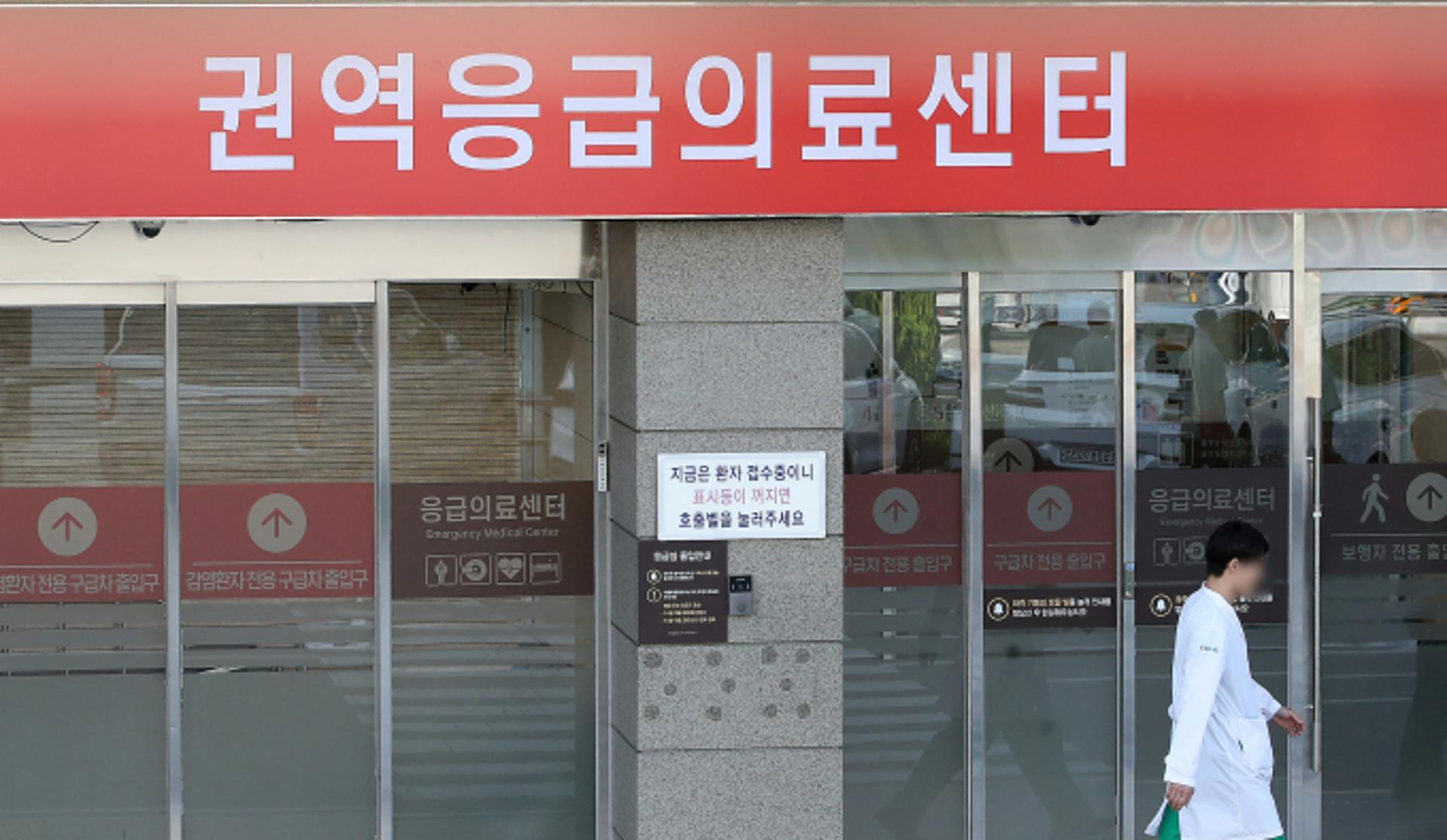 다시 부대 복귀한 군의관, 응급실 대란 막을 수 있을까?