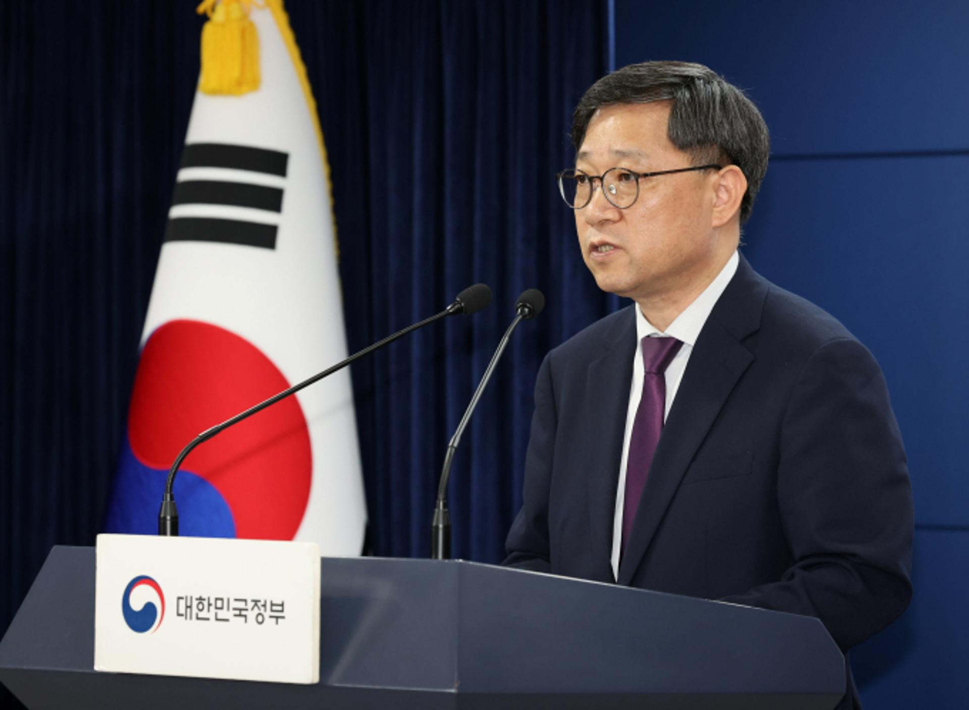 '응급실 의사 블랙리스트' 유포… 정부 "용납할 수 없는 범죄"