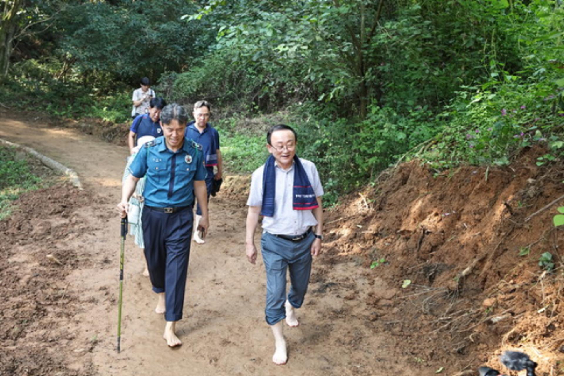 [연천소식] '망곡산 연인공원 맨발걷기 행사′ 등