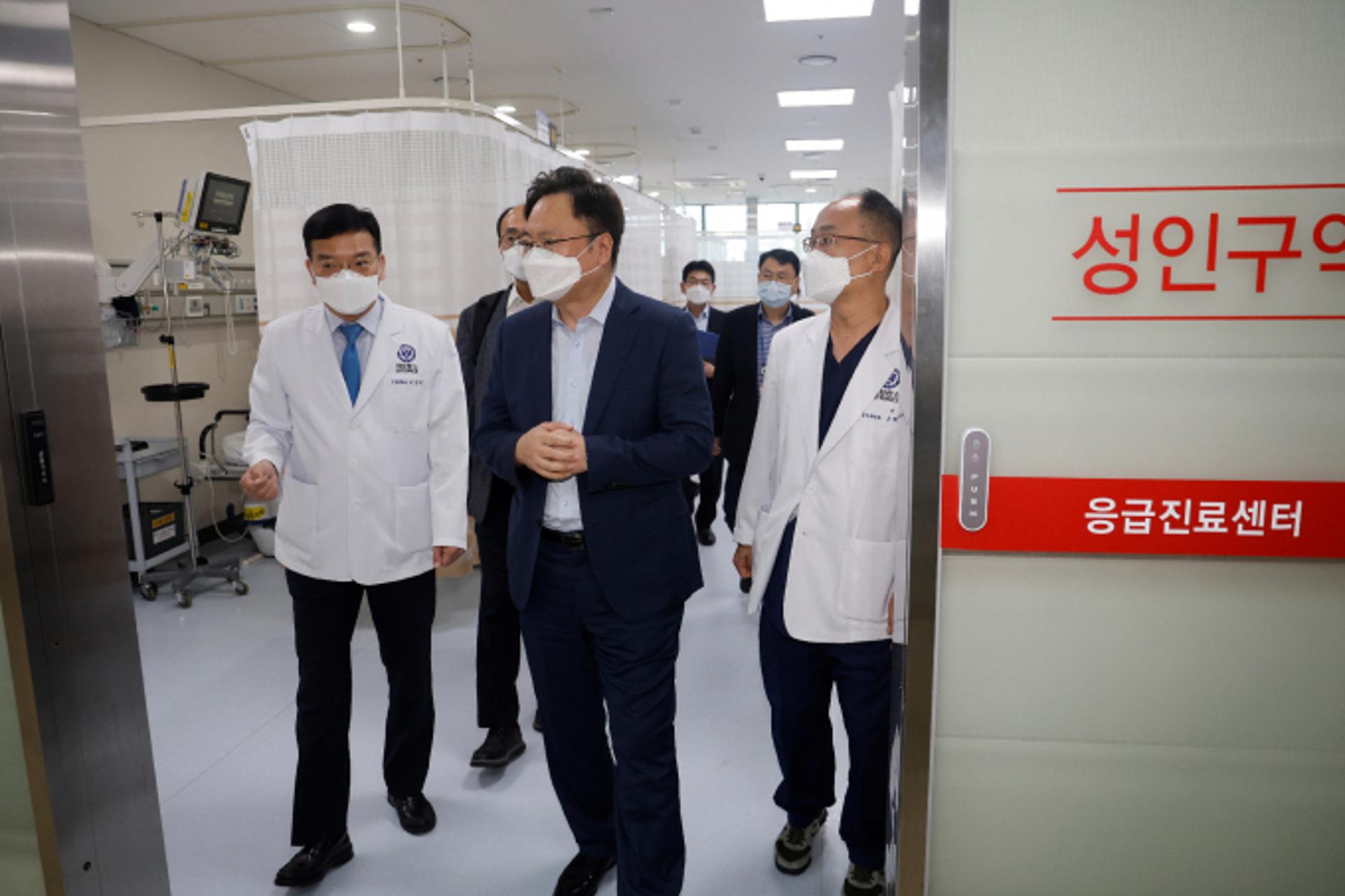 복지부 "의사 부족 응급실, 환자 거부해도 정당 사유"