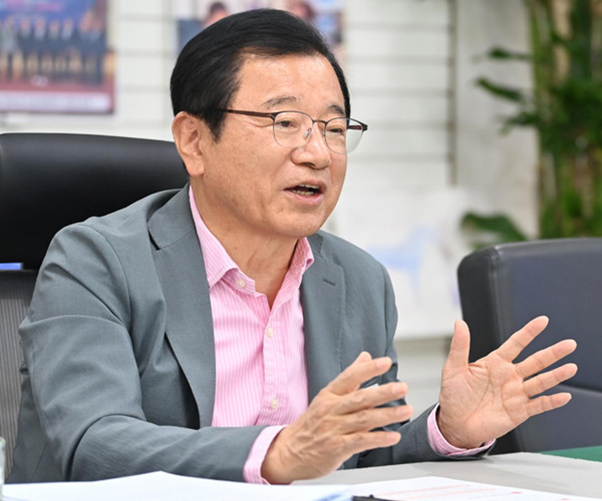 이현재 시장 "수도권 규제 풀어야 국가경쟁력 커진다"