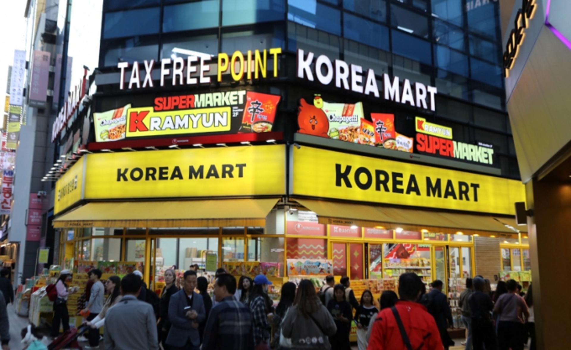 농심-명동 코리아마트 맞손… 체험매장 'K라면 슈퍼마켓' 연다