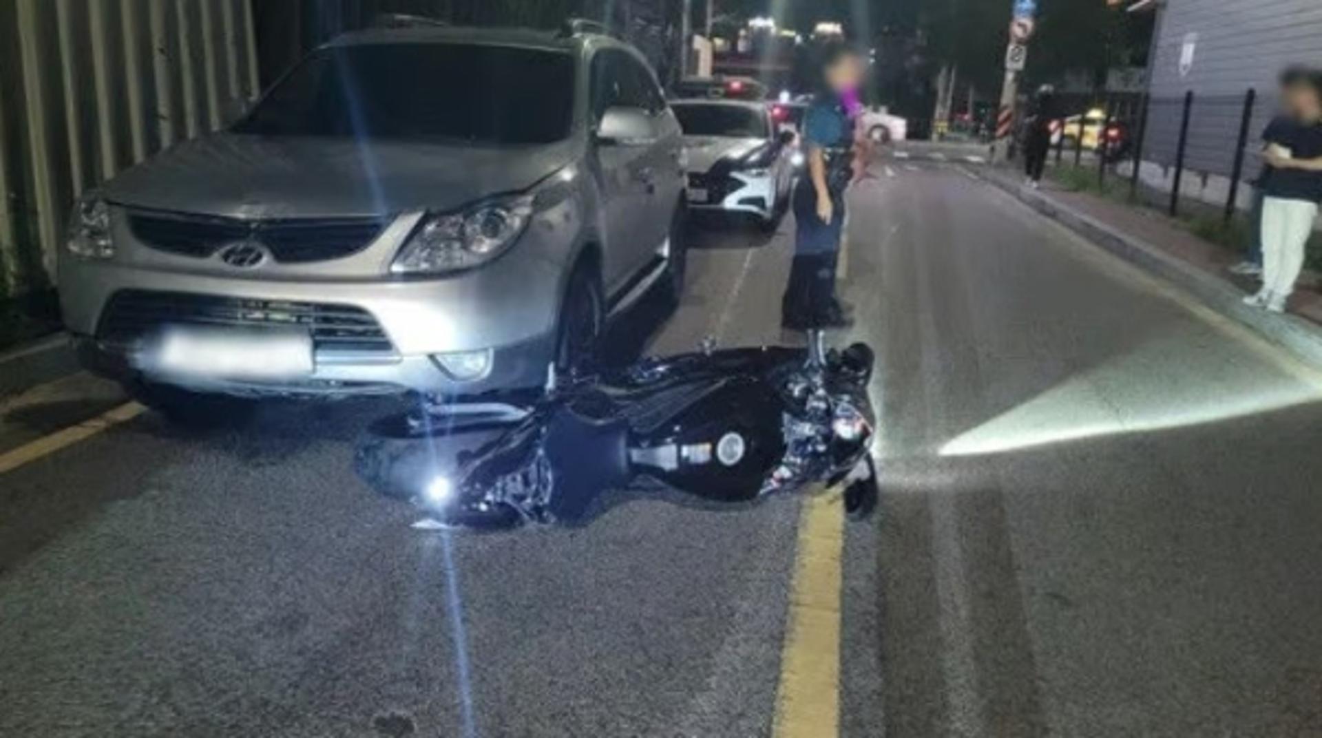 오토바이 들이받고 1㎞ 달린 '만취남'… 피해자 결국 사망