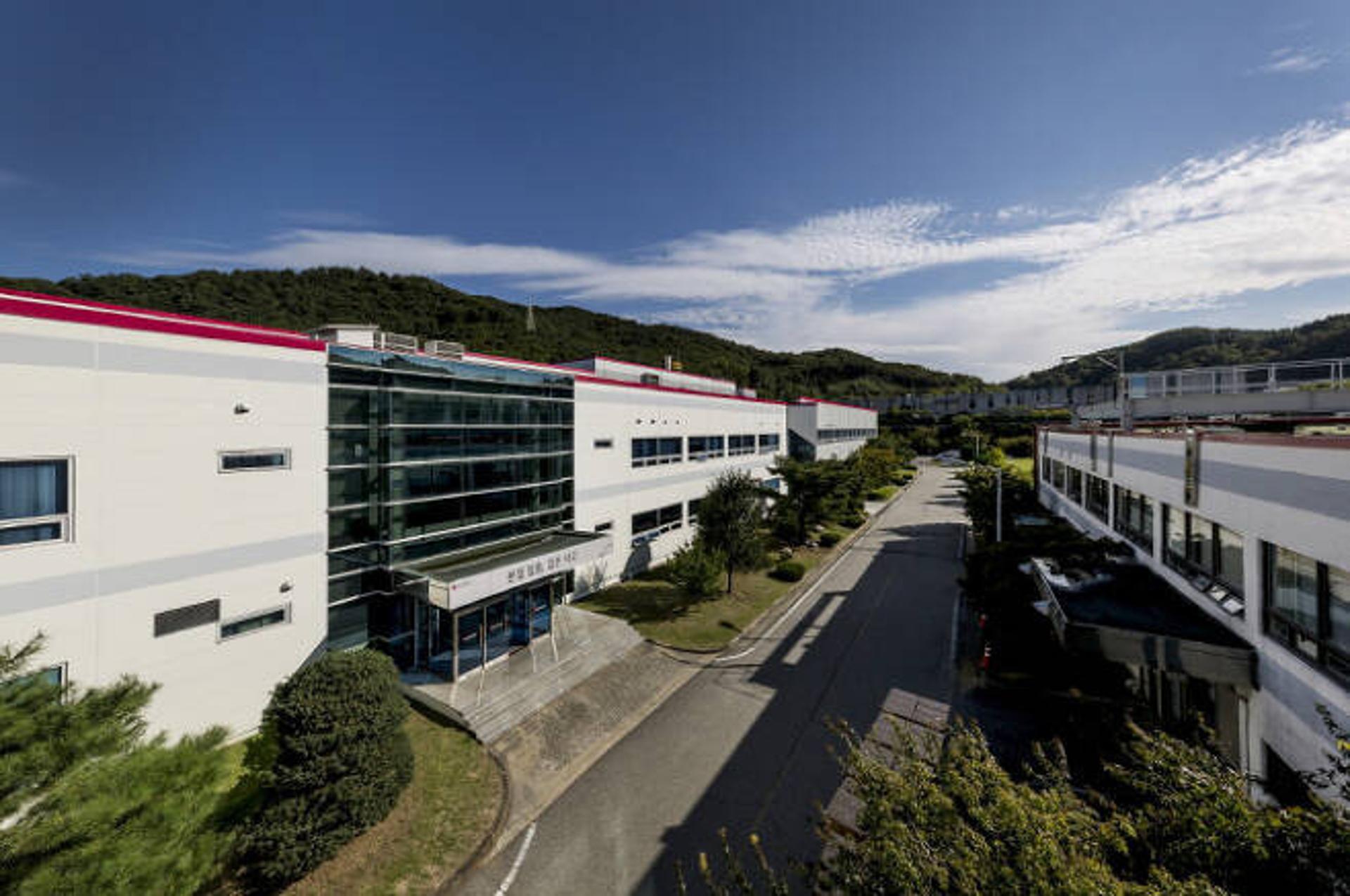 LG이노텍, 3분기 영업이익 1304억원… 전년대비 28.9%↓(상보)