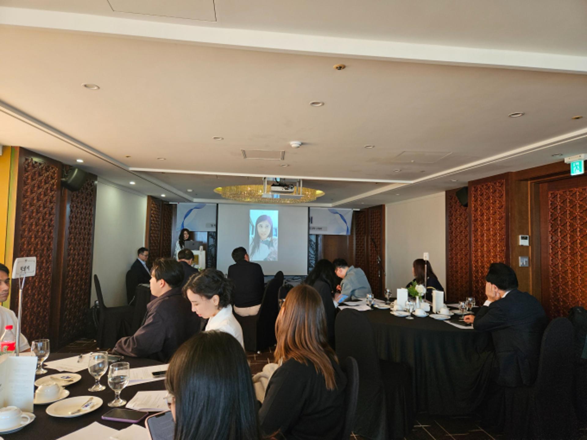 [오늘 부산] 세대·국적 초월한 '통일 토크데이' 열려