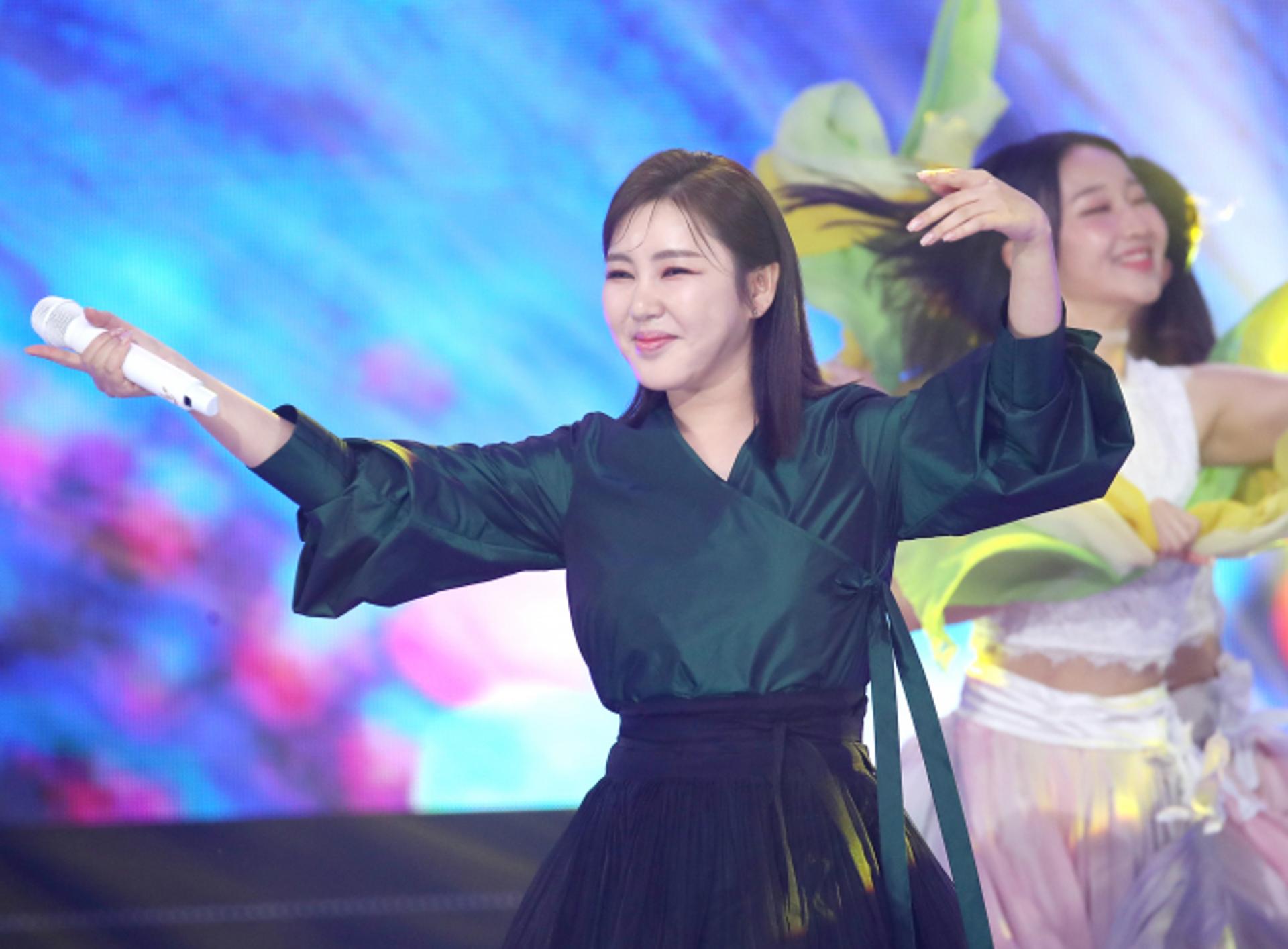 "전 재산 잃고 근육 없어도 좋아"… 송가인, ♥김종국 바라기였네