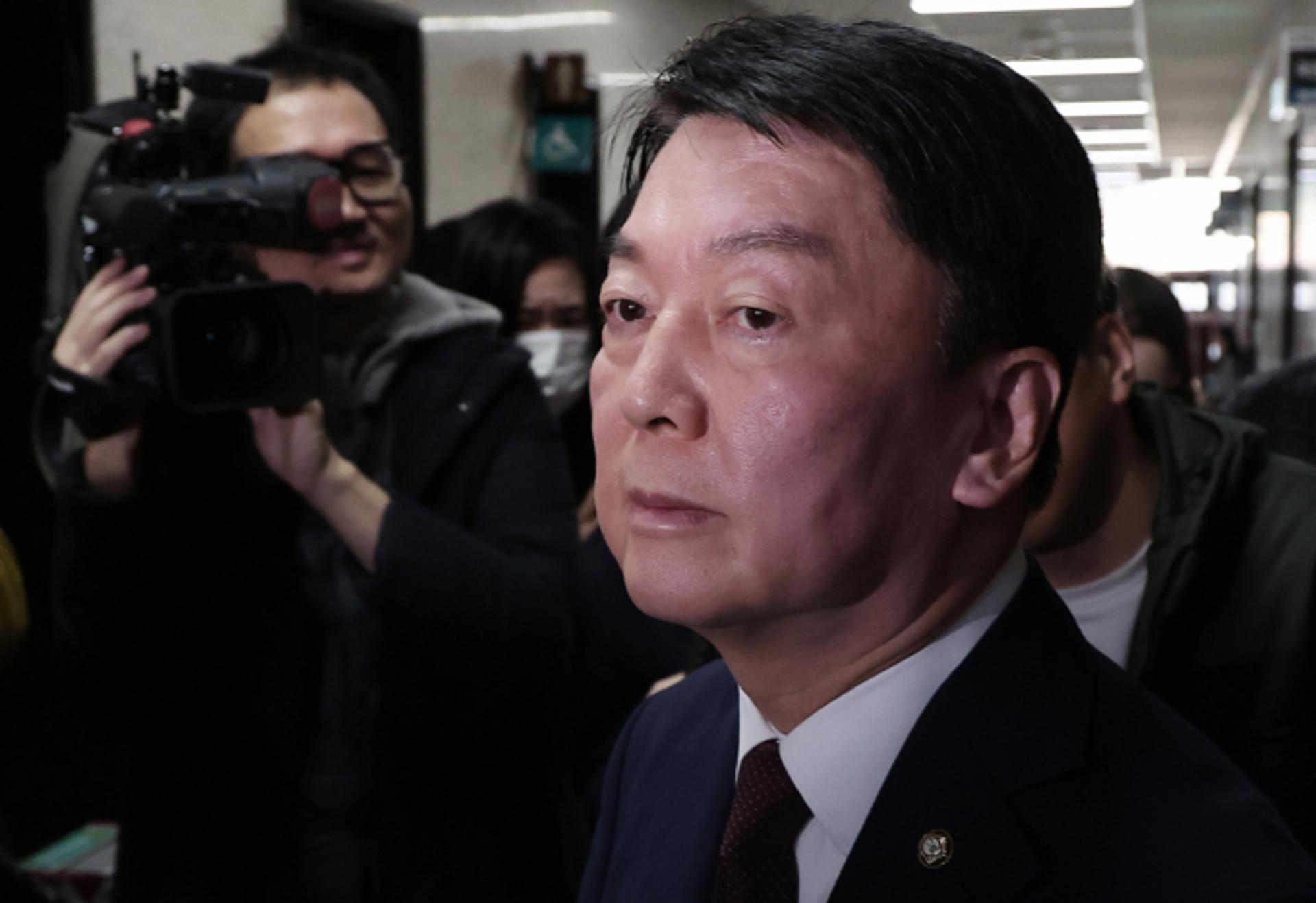 안철수 "여당이 윤 대통령 퇴진 계획 안 밝히면 탄핵 찬성표"(상보)