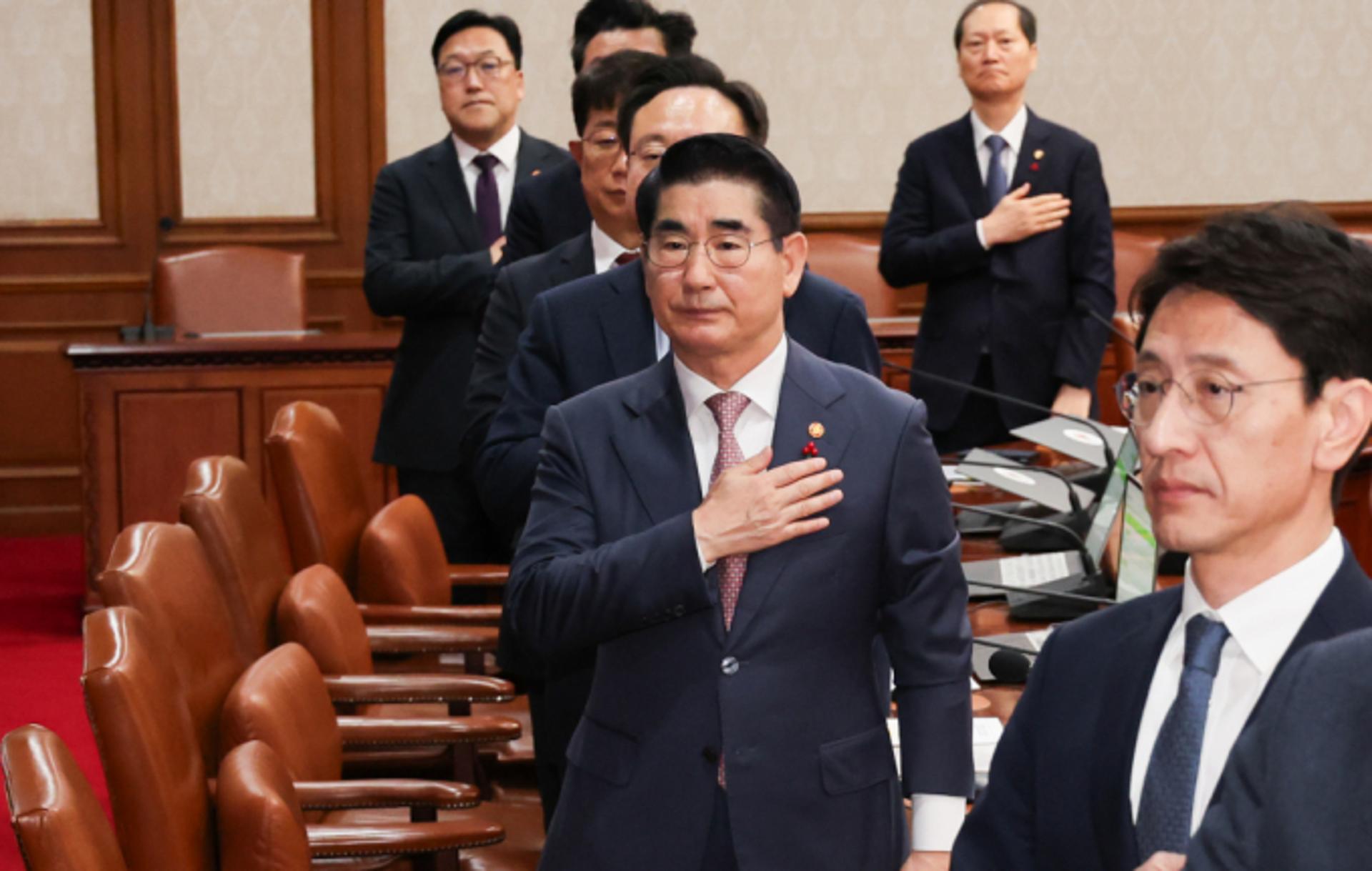 "김용현, '오물풍선 원점 타격' 지시"… 국지전 유도 의혹 제기