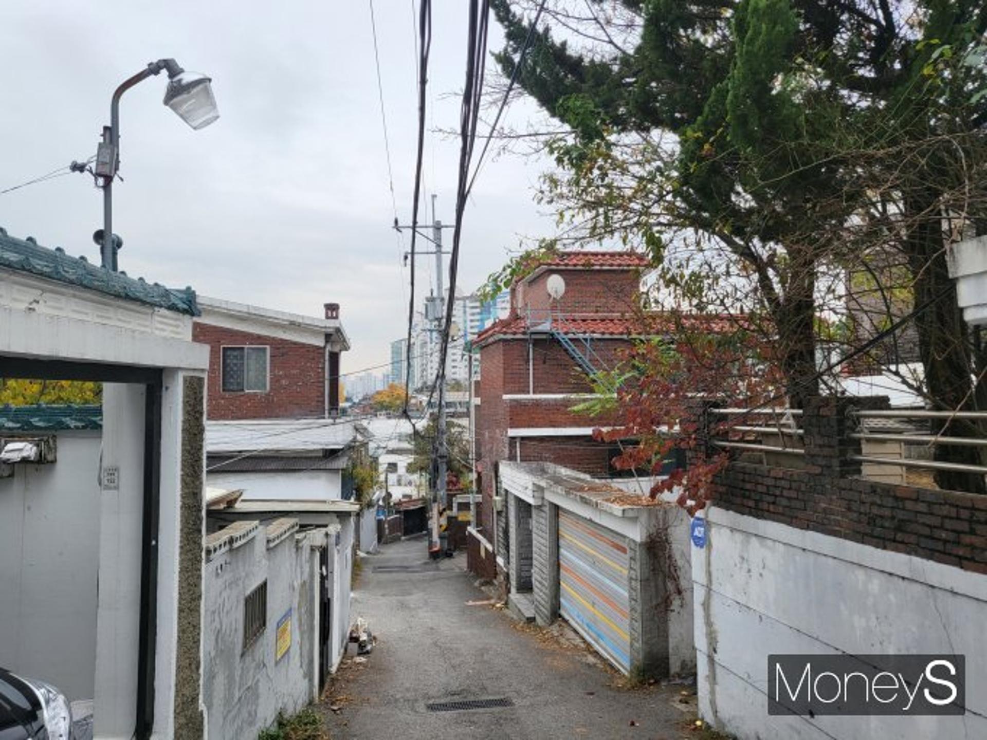 공사비 1.5조 VS 이주비 150% 대출… 현대-삼성 한남4구역 전쟁