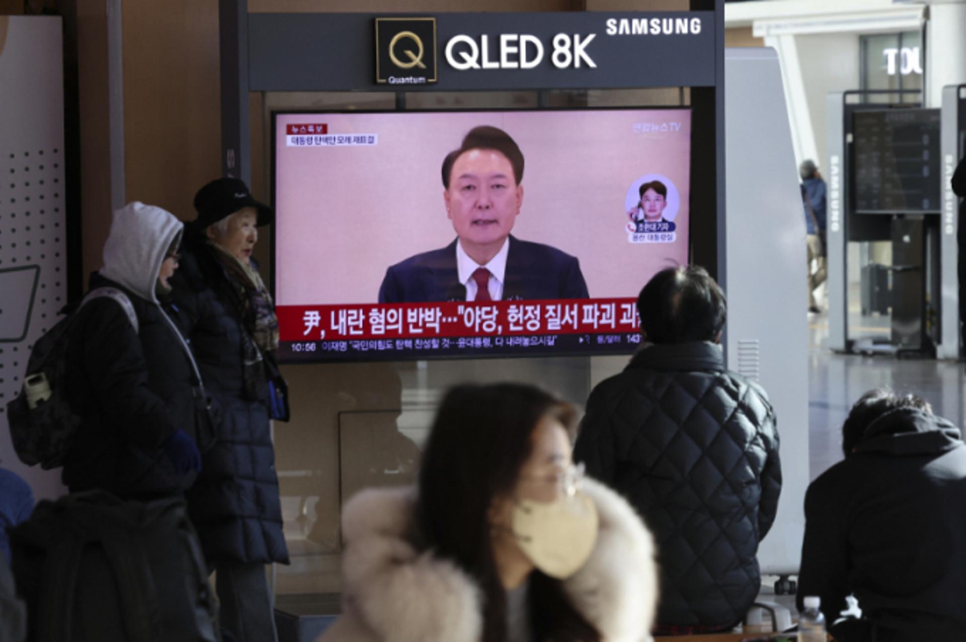 [특징주] 대통령 마이크 잡자 정치테마주 '뚝'… 동신 5.4%·태양 3.9%↓