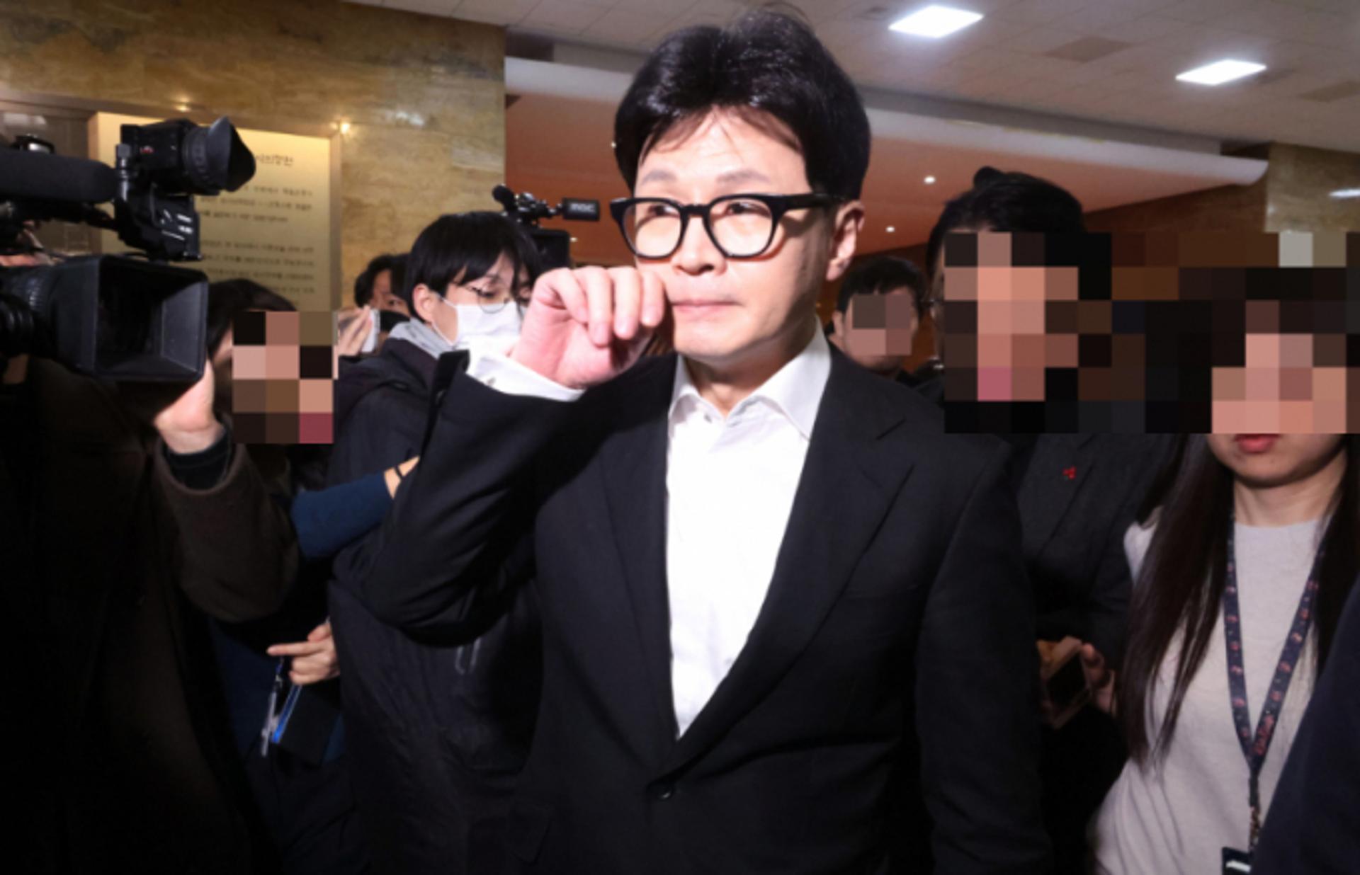 한동훈, 오후 4시 기자회견… 대표직 거취 밝힐까