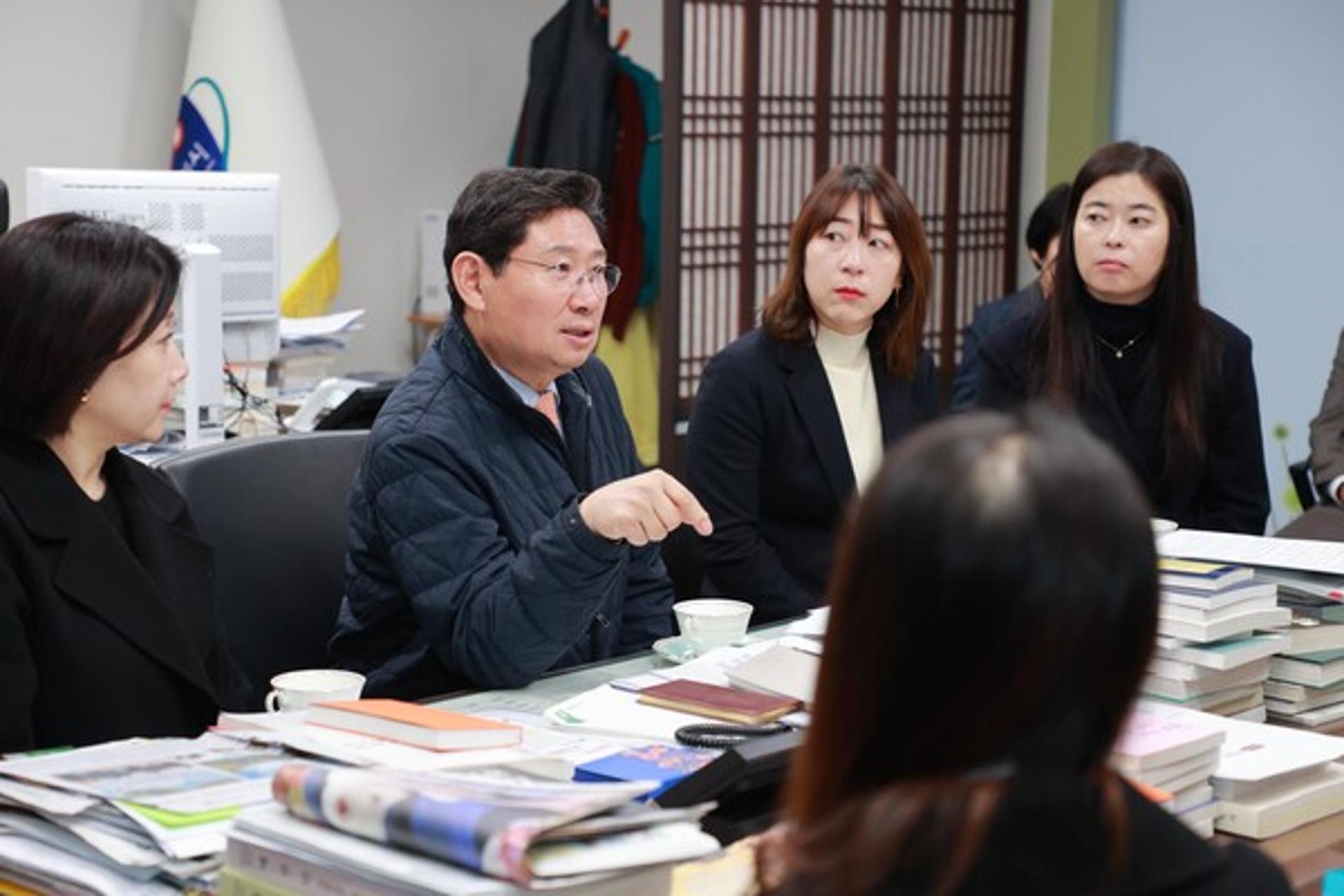 이상일 용인시장 "일반고, 과학중점학교 지정되게 적극 지원"