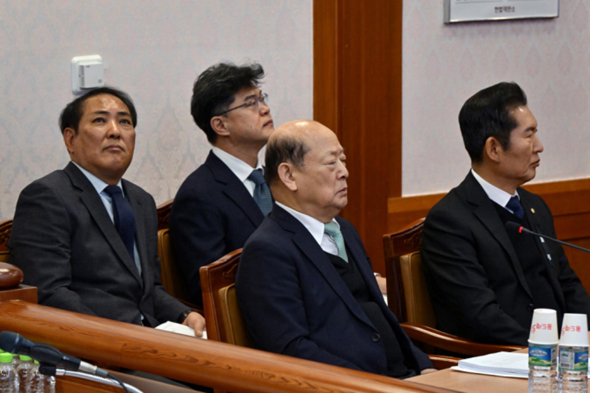 국회 측 "탄핵소추 사유 변경된 적 없어… 내란 행위 판단 받을 것"