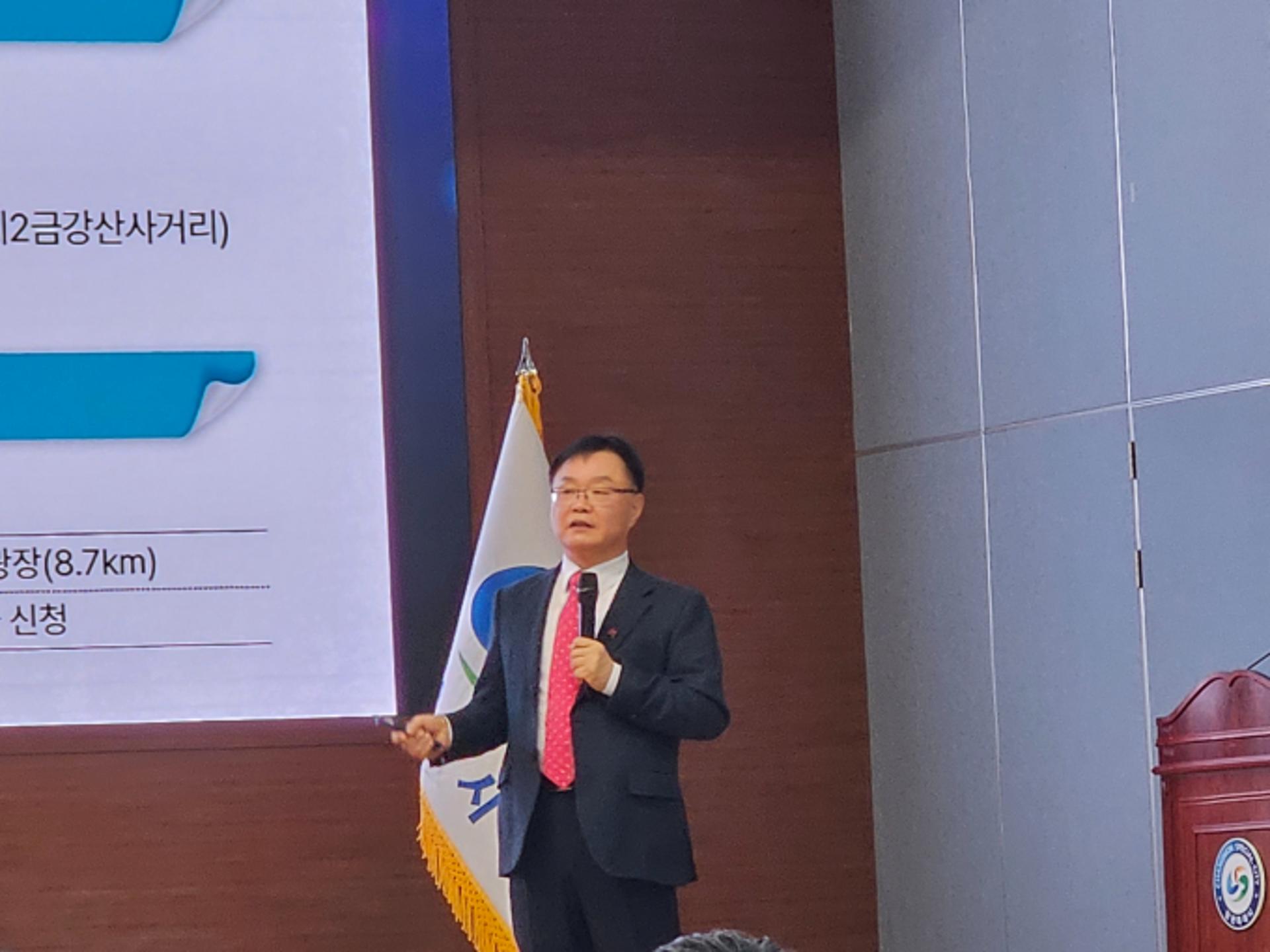 홍남표 창원시장 "창원산단 혁신파크 전환… 디지털 제조혁신 적극지원"
