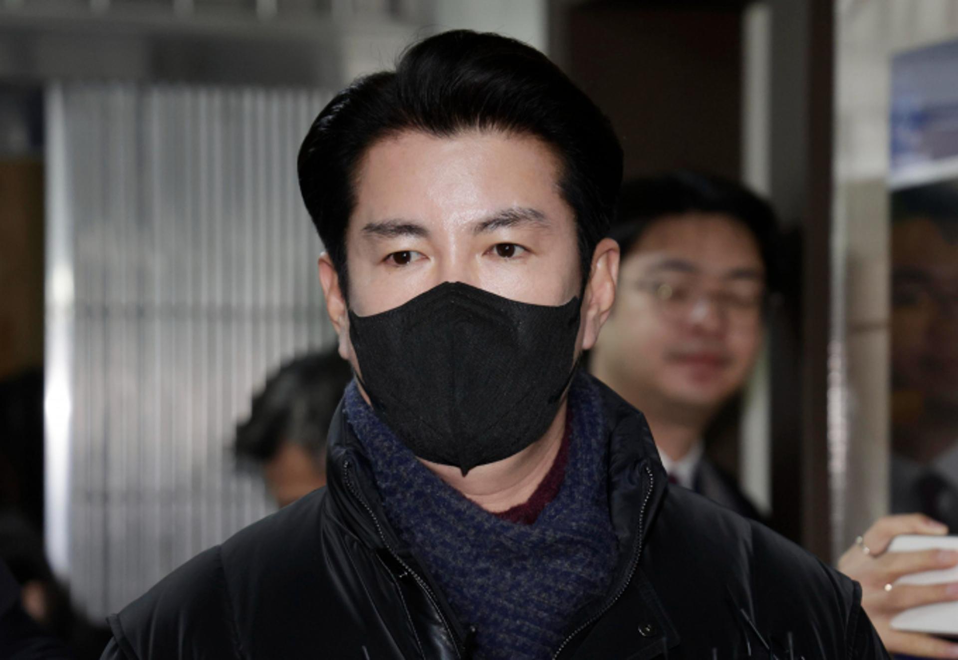 김신 경호처 가족부장, 국수본 출석… "체포 저지 혐의 인정 못 해"