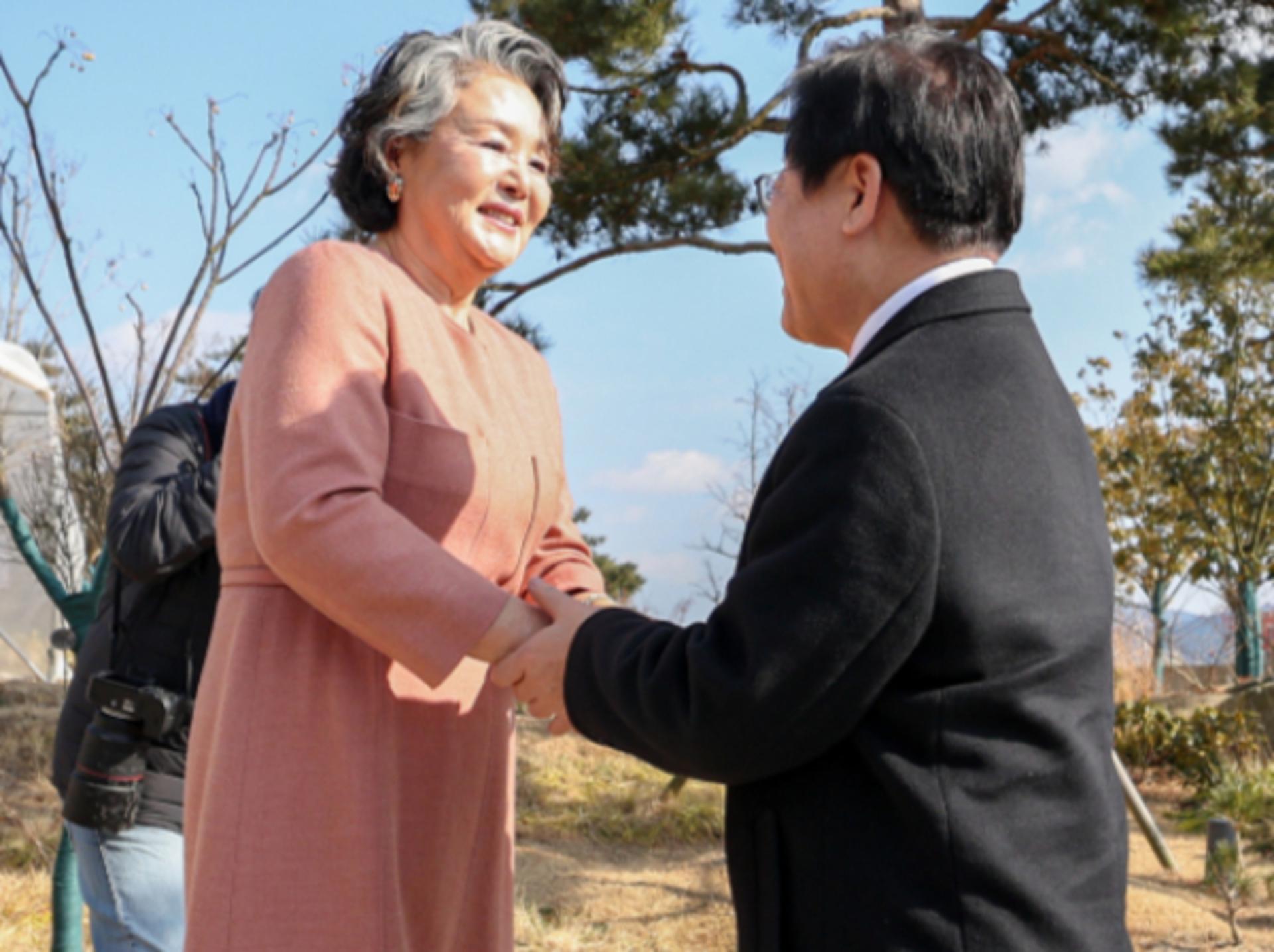 검찰, '타지마할 외유성 출장·샤넬 재킷 의혹' 김정숙 여사 불기소