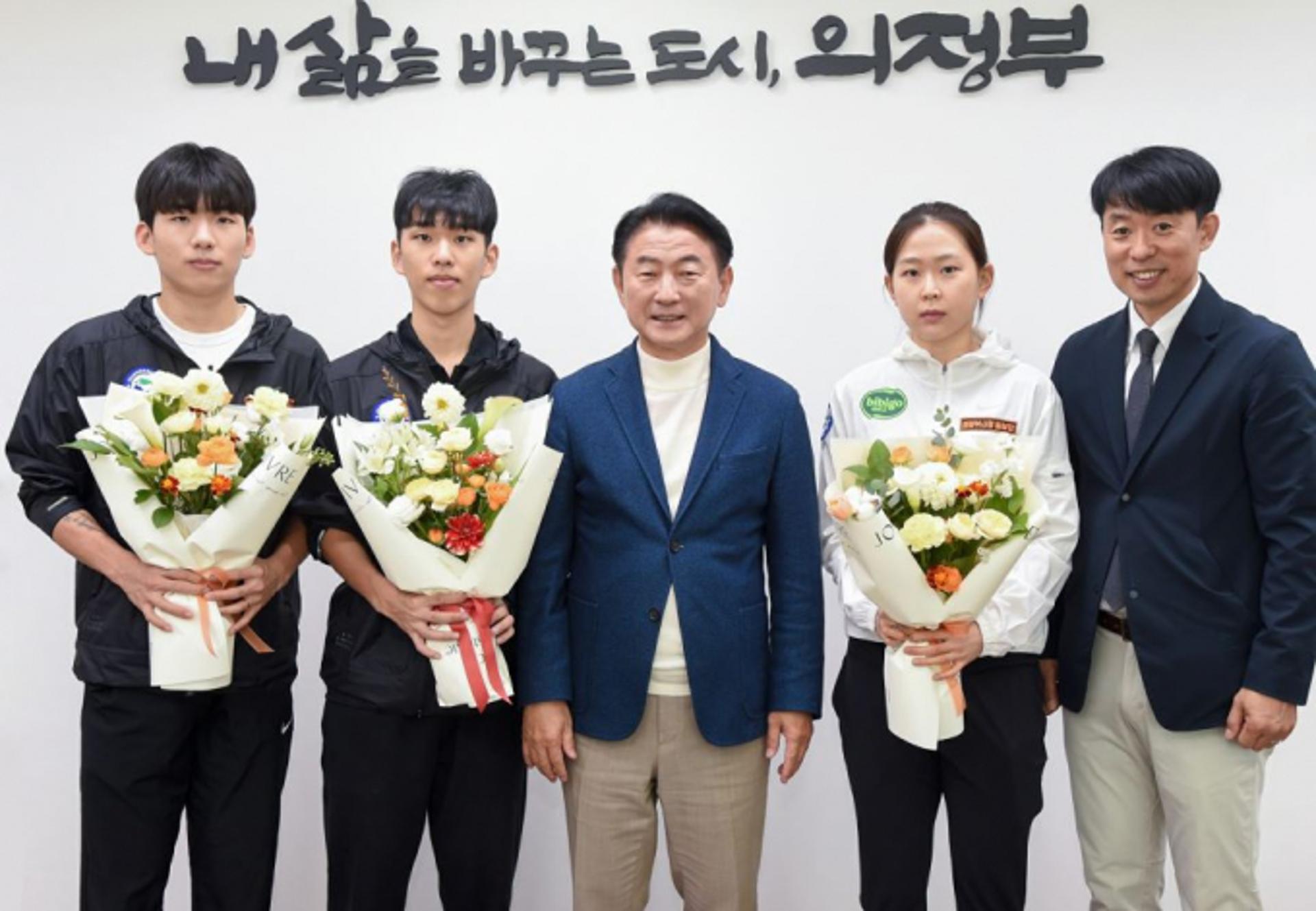 [의정부 소식] 시청 빙상팀, 하얼빈 동계AG서 金 2개
