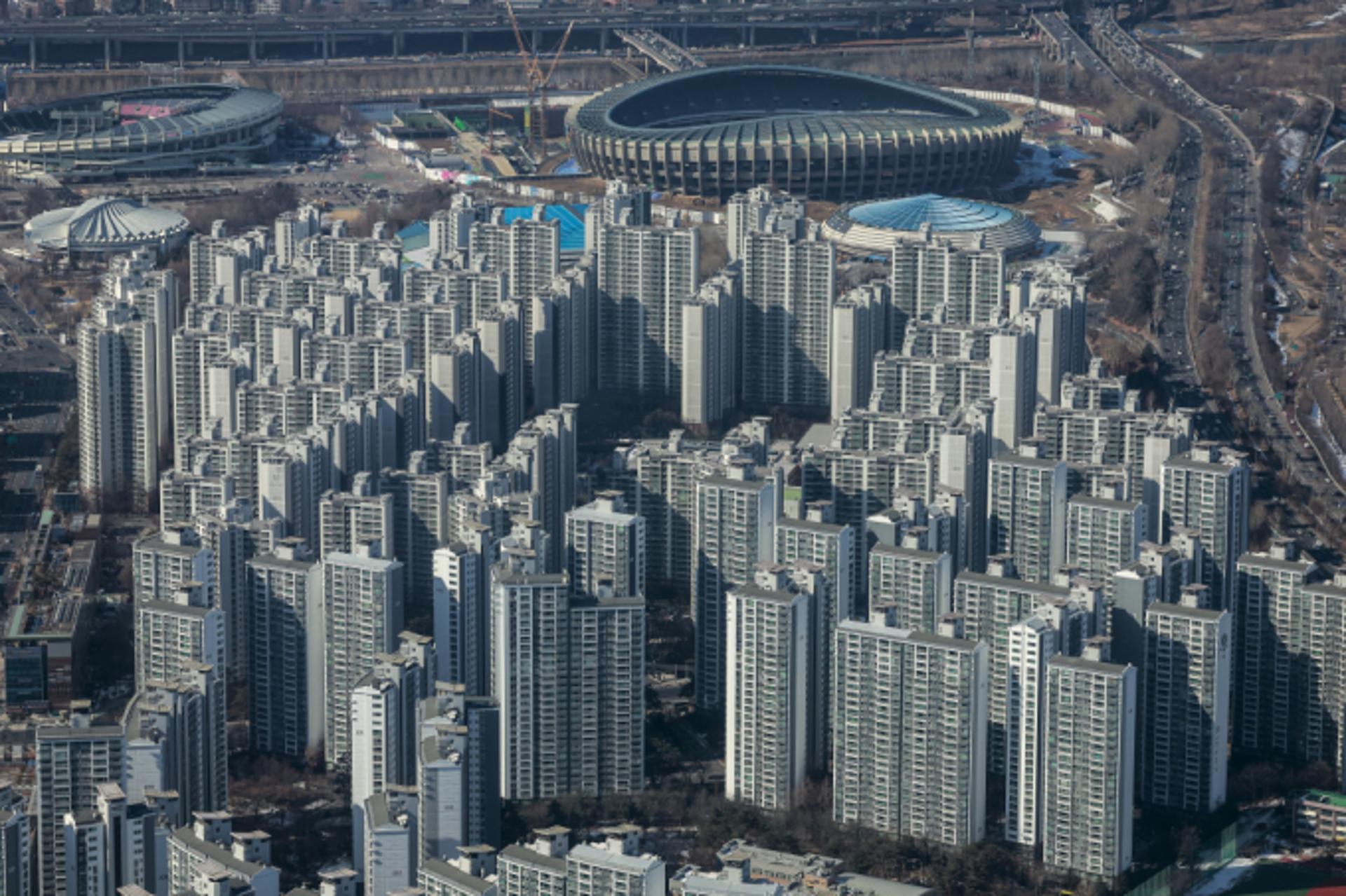 "더 떨어질 것 같다"… 집값 전망 11개월 만에 '비관'