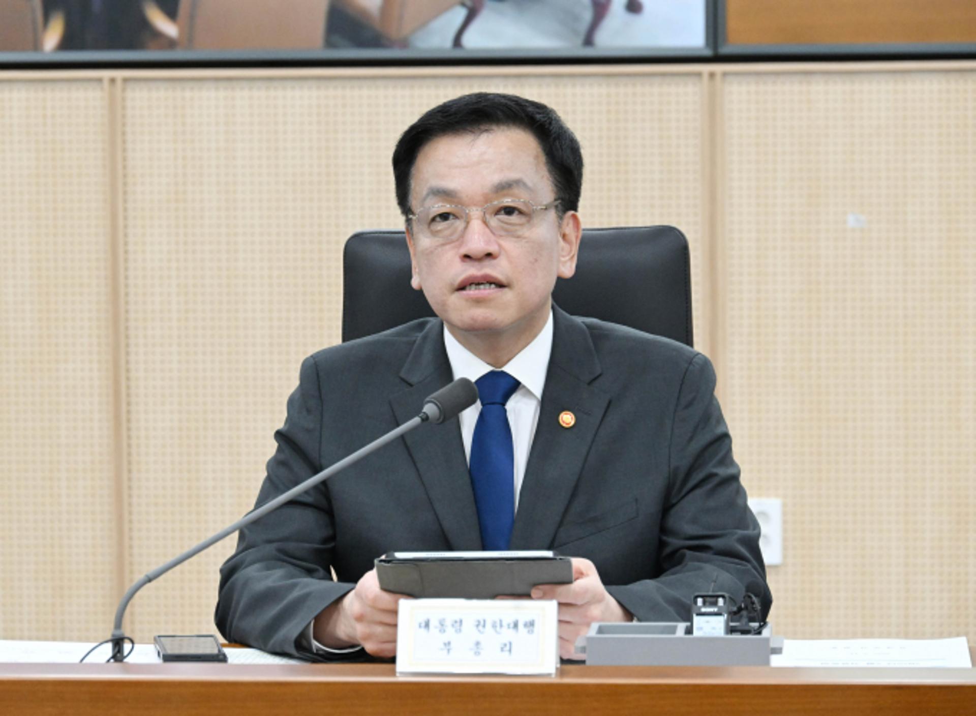최상목, 미국 관세 부과에… "캐나다·멕시코 벤치마킹 안 할 것"