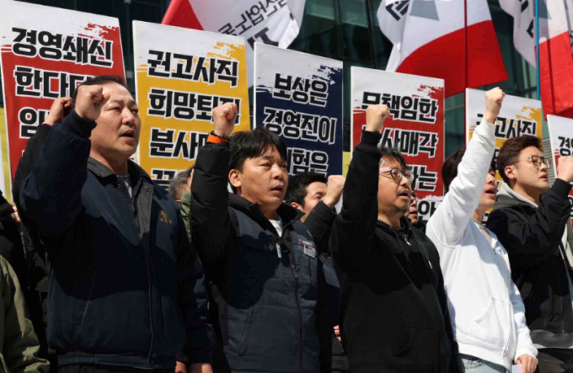 카모 전 대표, 때아닌 스톡옵션 행사… 노조 "가이드라인 만들어야"