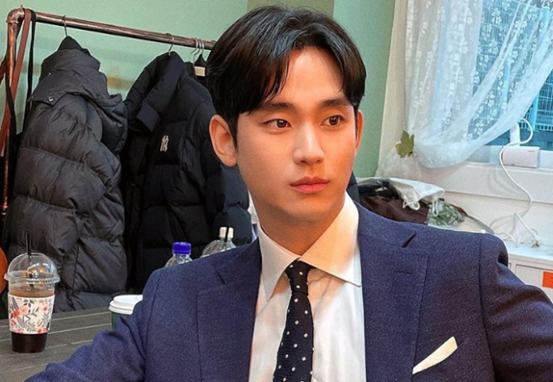 "이딴게 기자회견?"… 설리 오빠, 질문 안 받는 김수현 또 저격