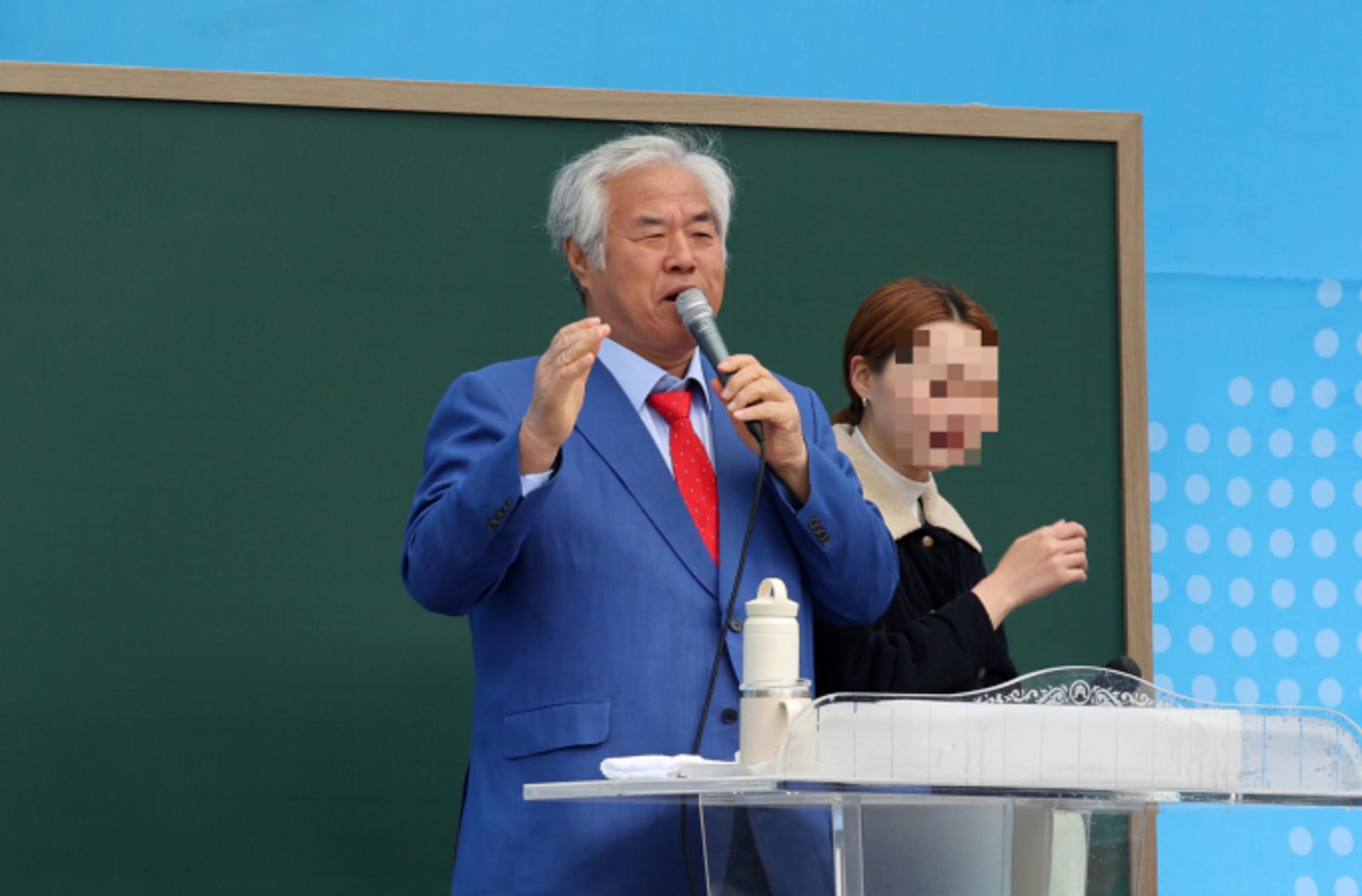 "윤석열, 5년 뒤 다시 대선 나온다"… 전광훈, 집회서 '황당' 주장