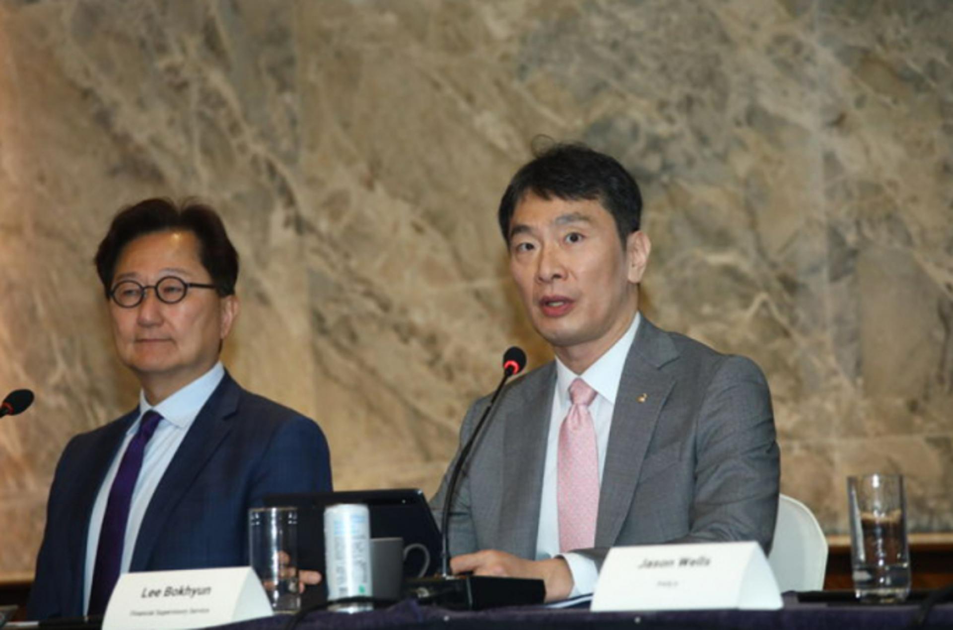 이복현 금감원장, 중국 금융당국 회동… "경제 안정 위해 협력"