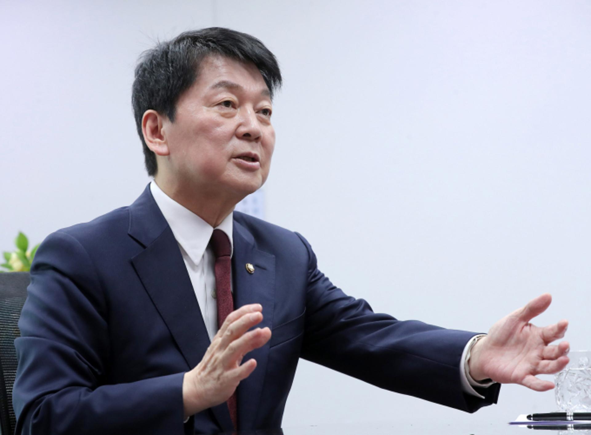 안철수 "홍준표, 명태균 리스크로 대선 망해… 결단 요청"