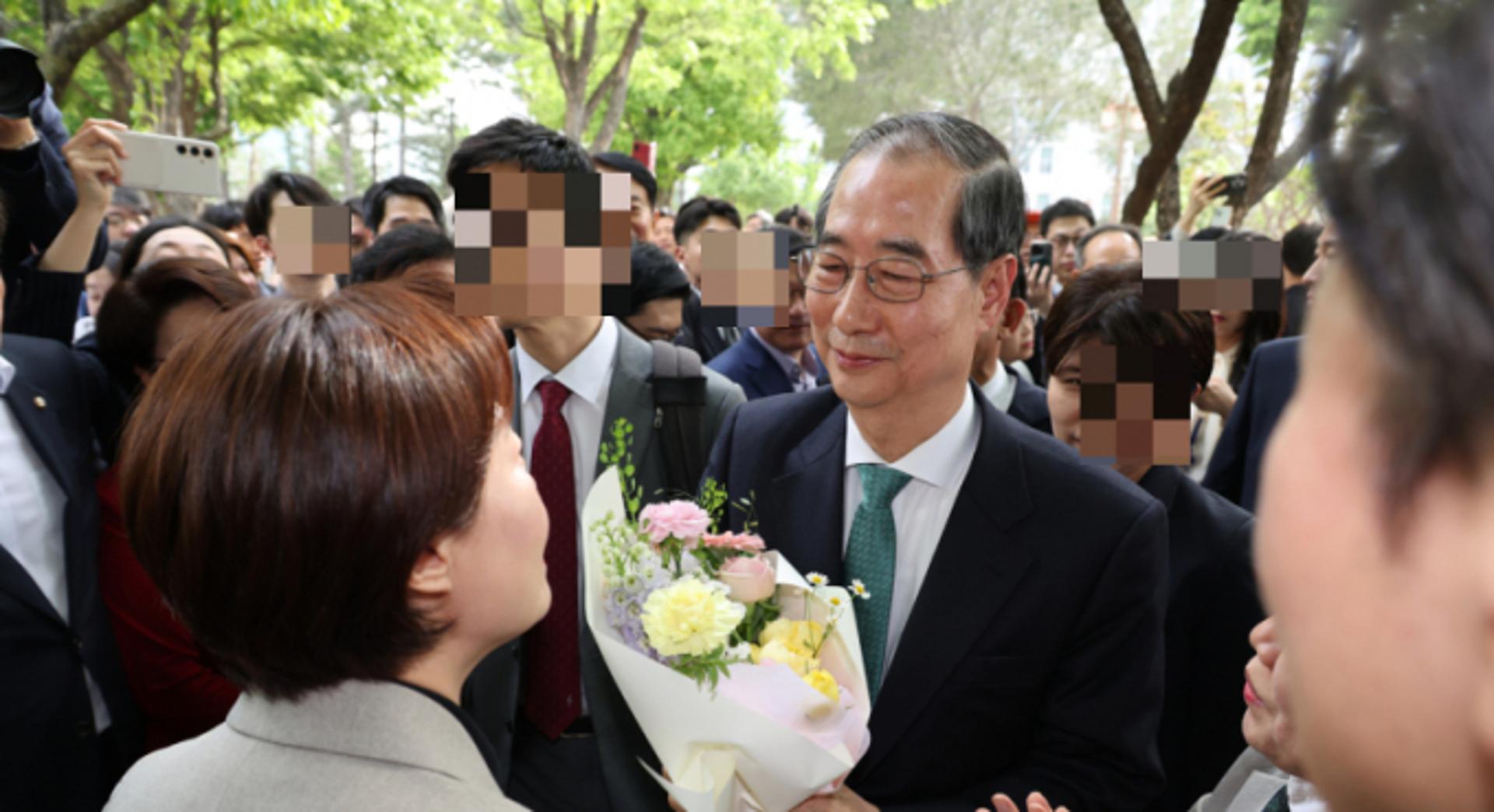 심판서 선수로 나섰던 한덕수의 '삼일천하'… 기행만 남긴 행보